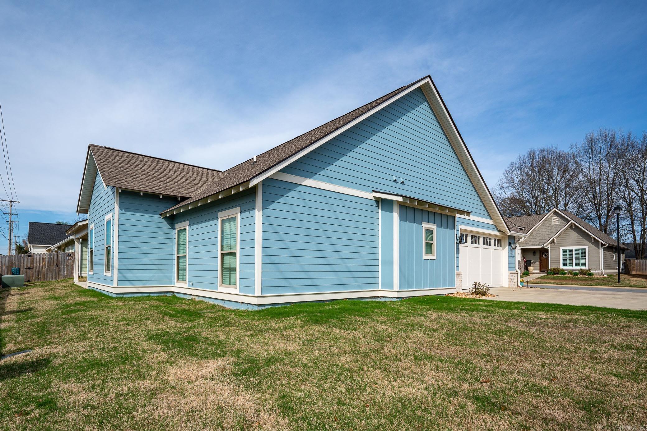 965 Woodland Cove Drive