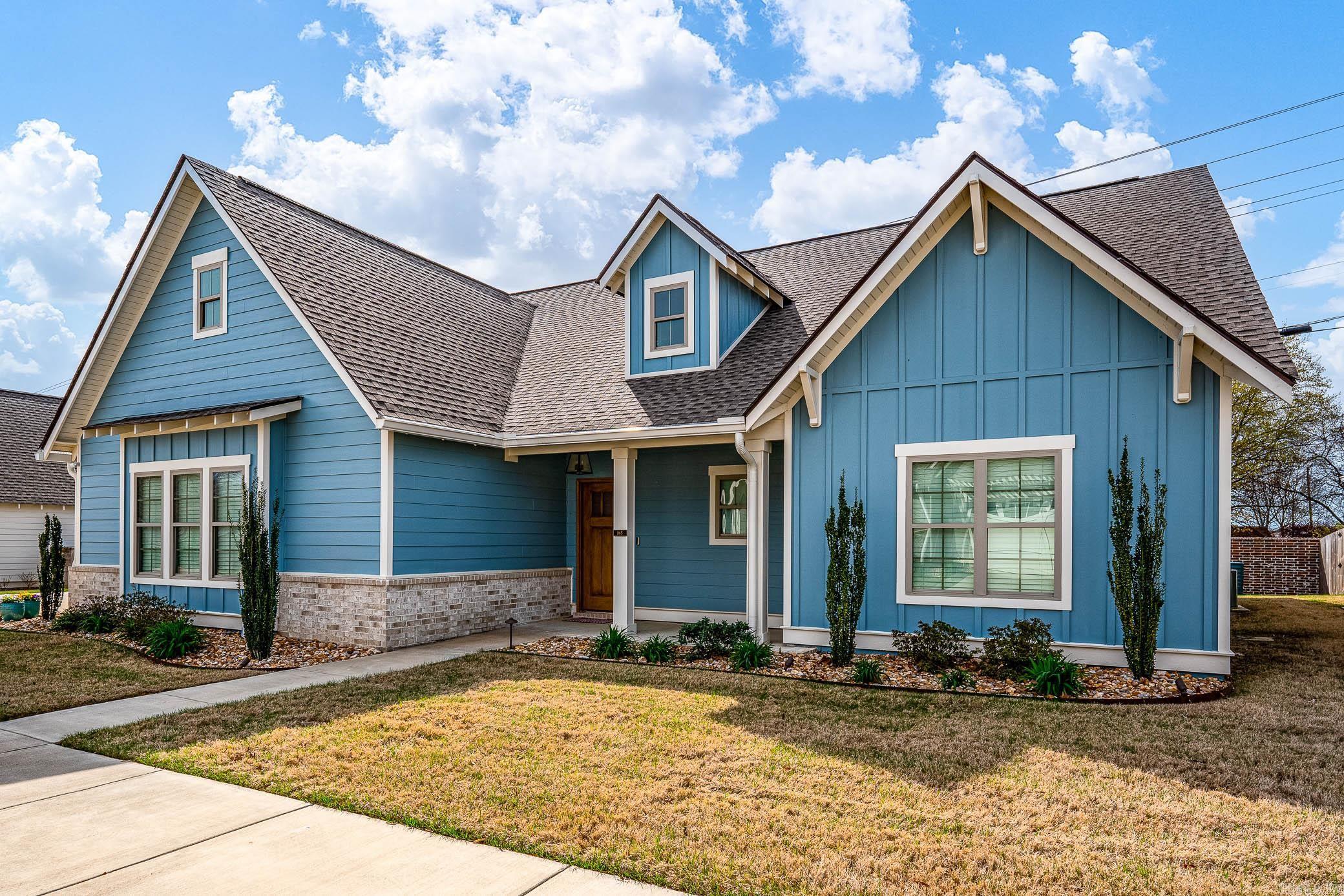 965 Woodland Cove Drive