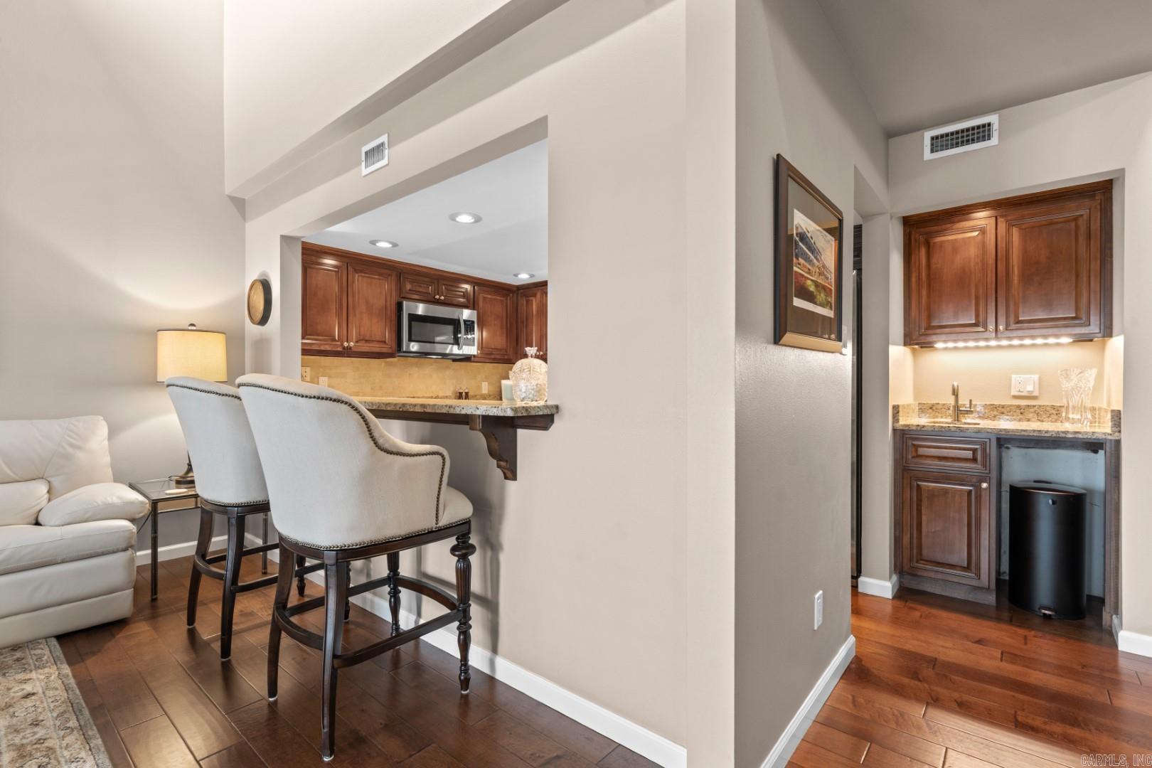 142 Lake Hamilton Dr Unit: 303
