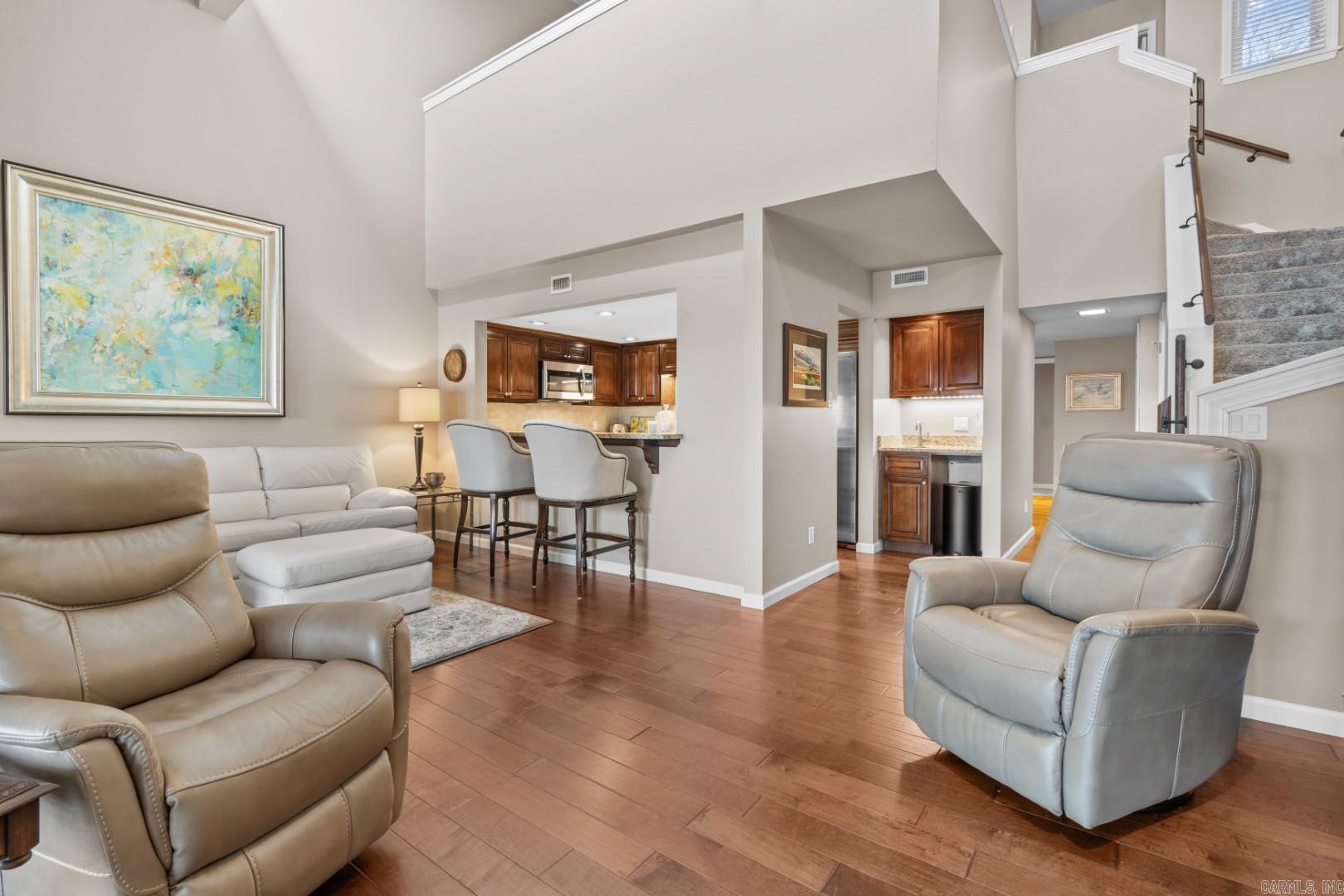 142 Lake Hamilton Dr Unit: 303