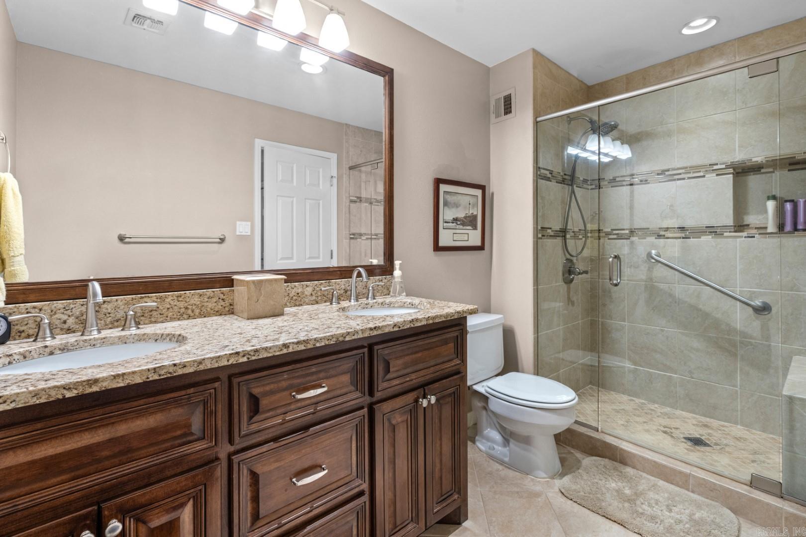 142 Lake Hamilton Dr Unit: 303