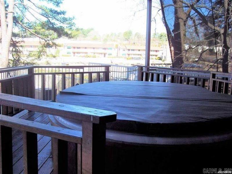 142 Lake Hamilton Dr Unit: 303