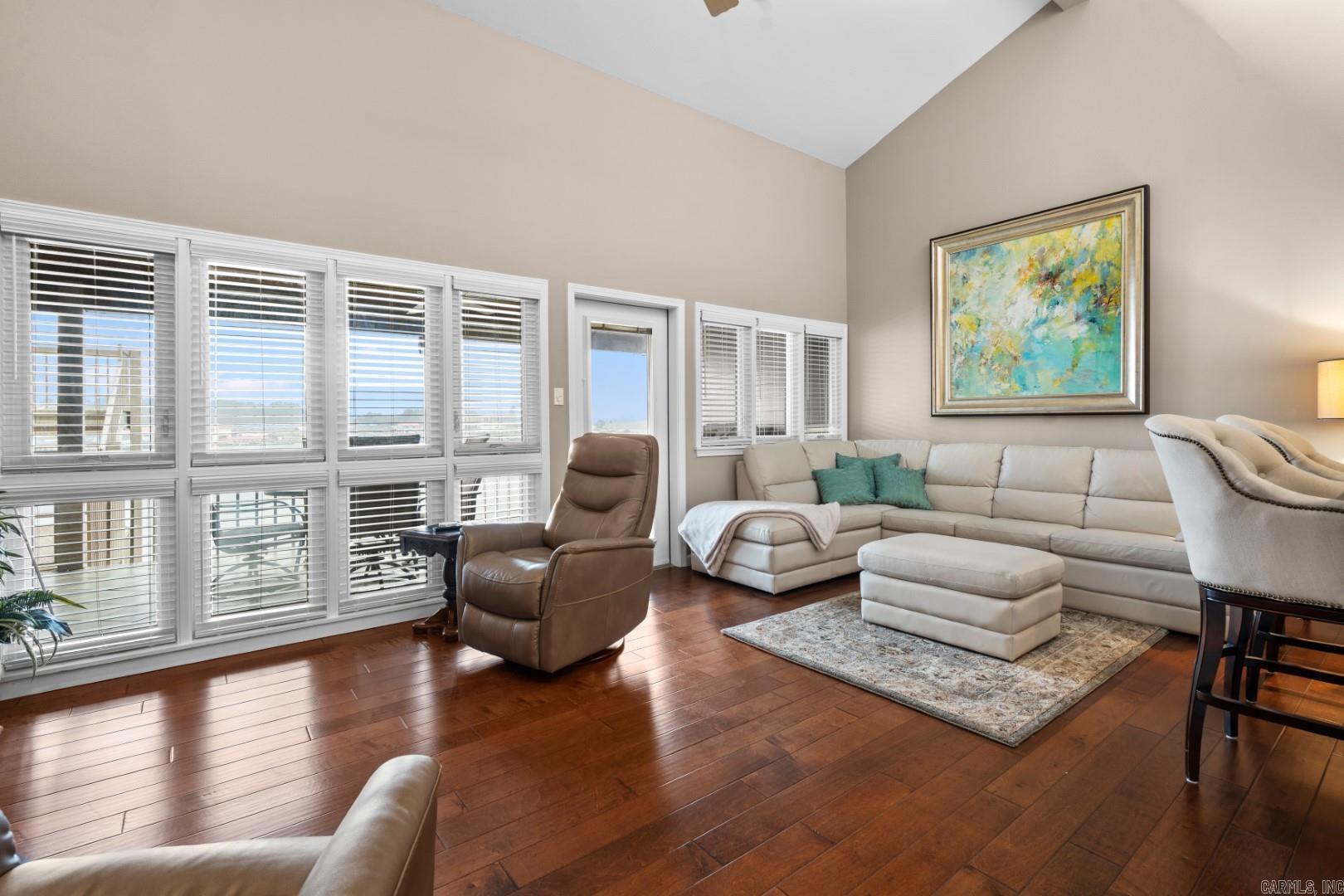 142 Lake Hamilton Dr Unit: 303