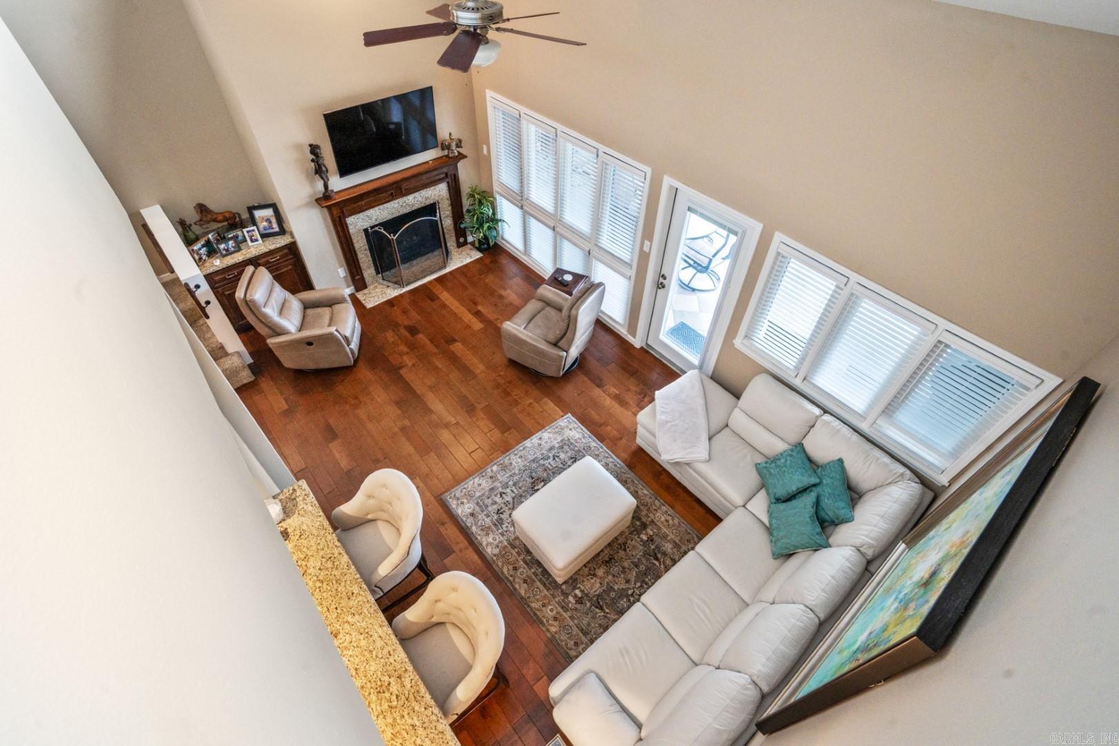142 Lake Hamilton Dr Unit: 303