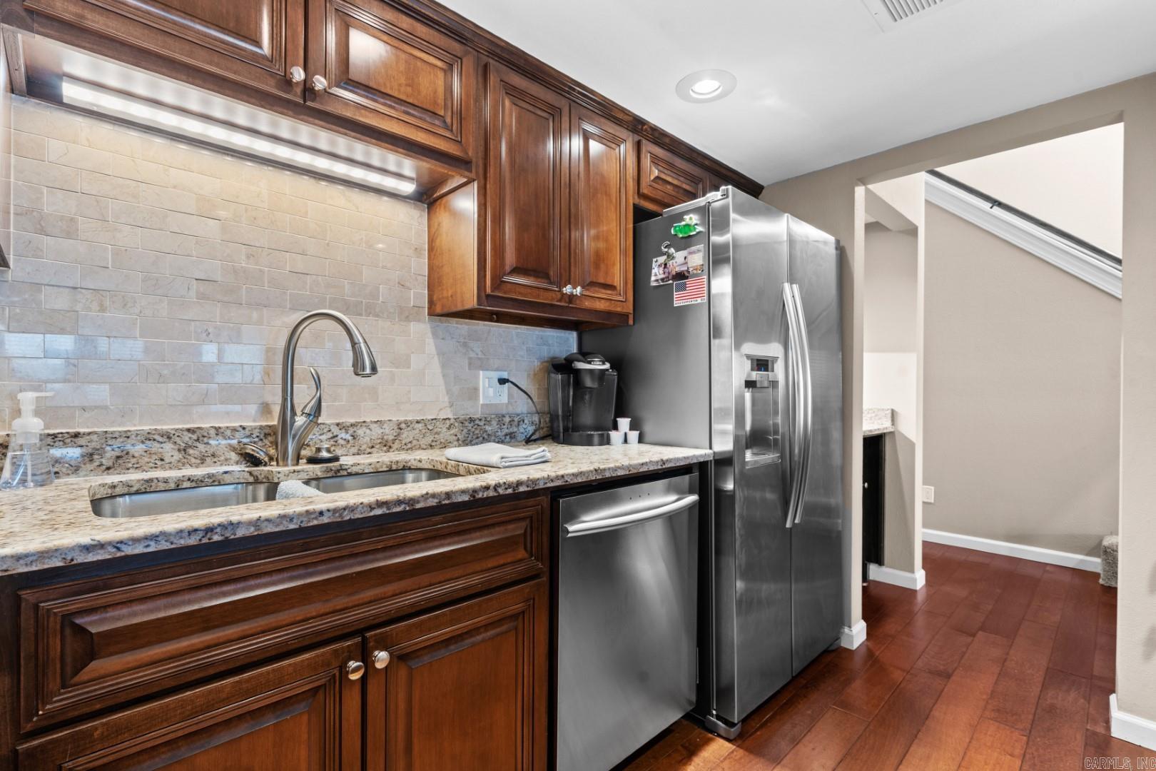142 Lake Hamilton Dr Unit: 303