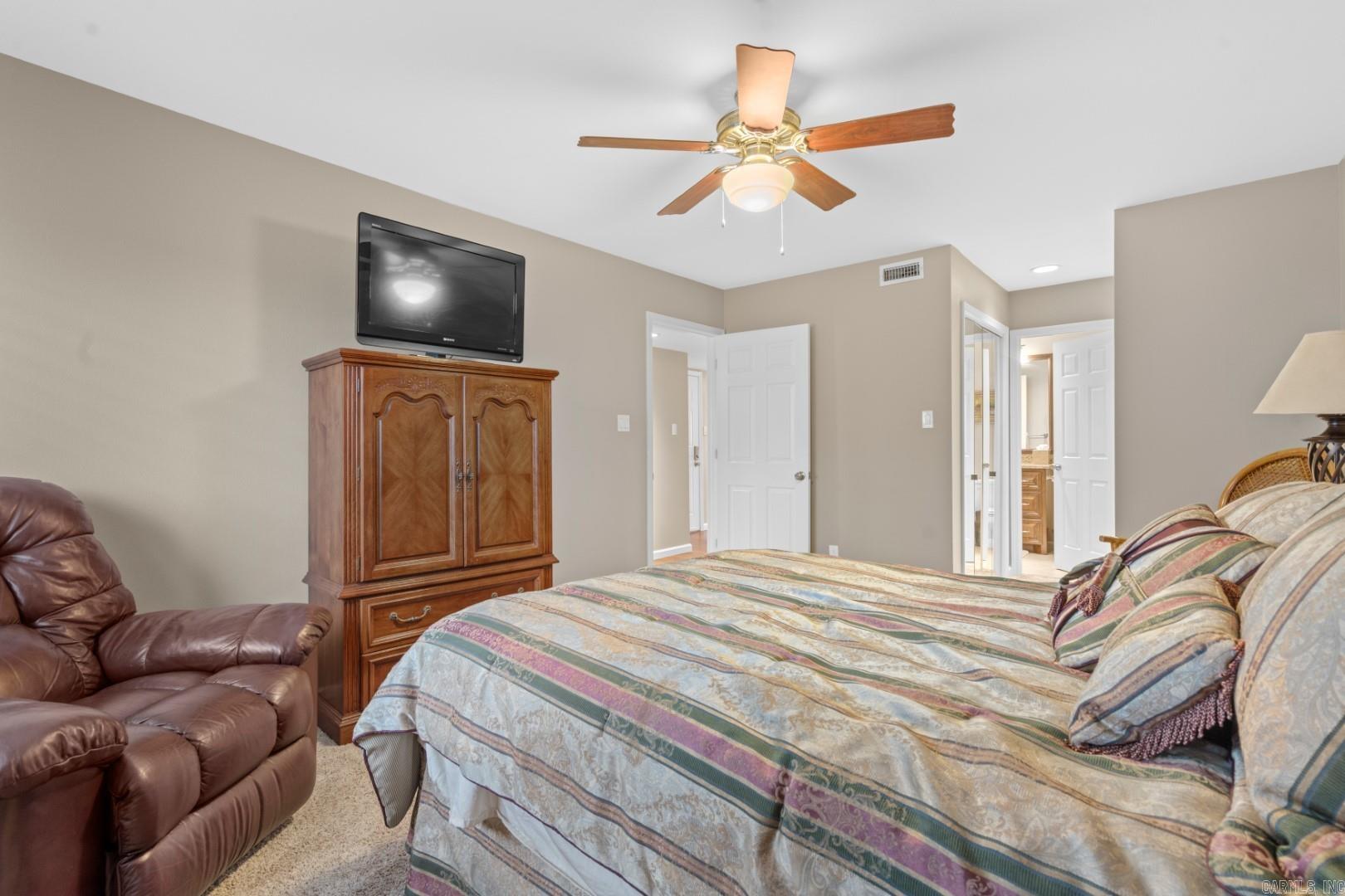 142 Lake Hamilton Dr Unit: 303