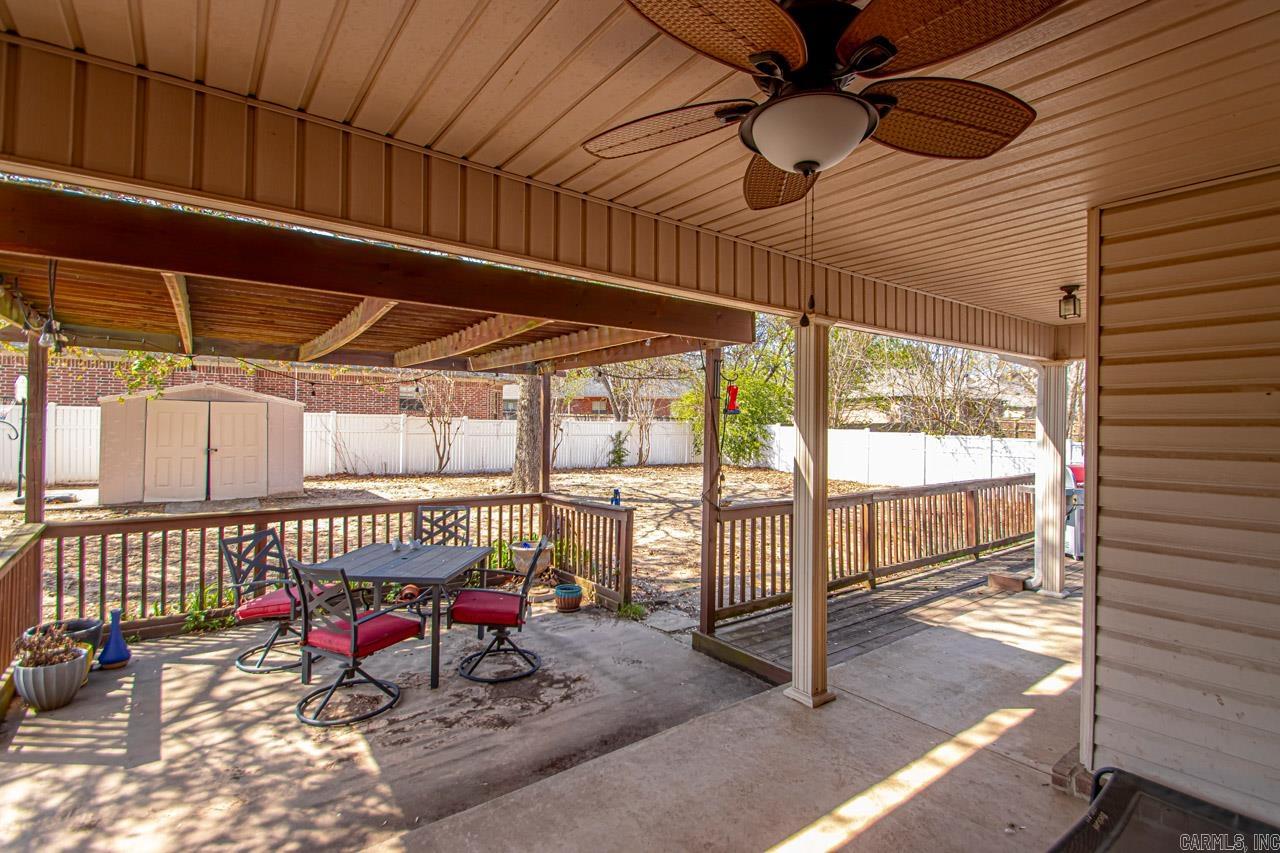 405 Wedgewood Point