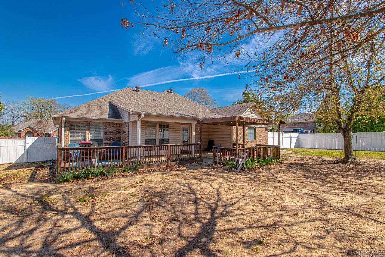 405 Wedgewood Point