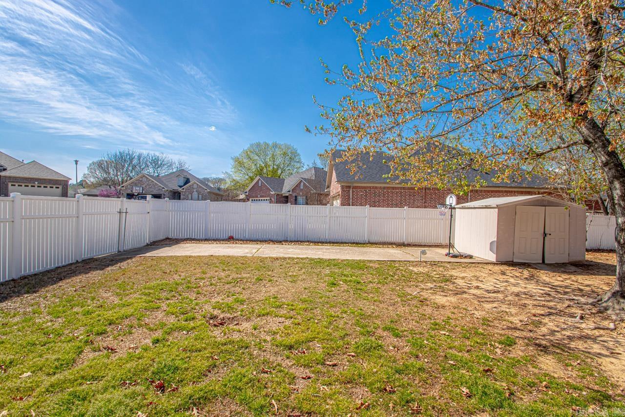 405 Wedgewood Point
