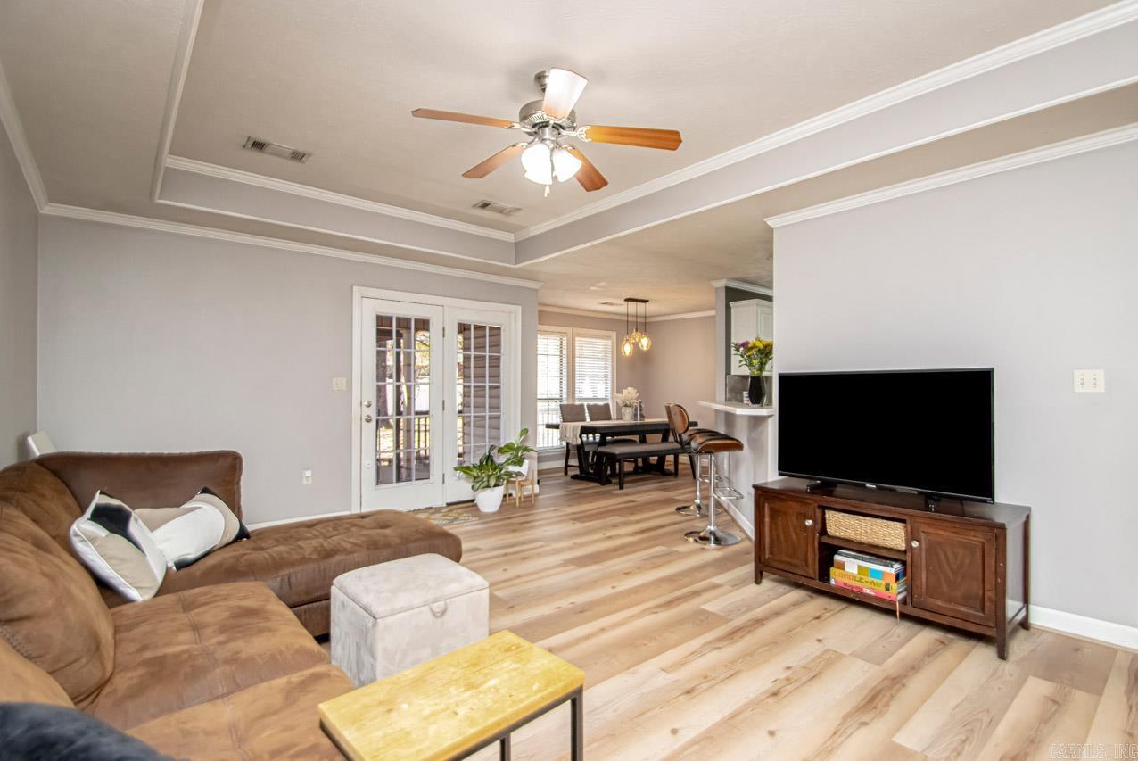 405 Wedgewood Point