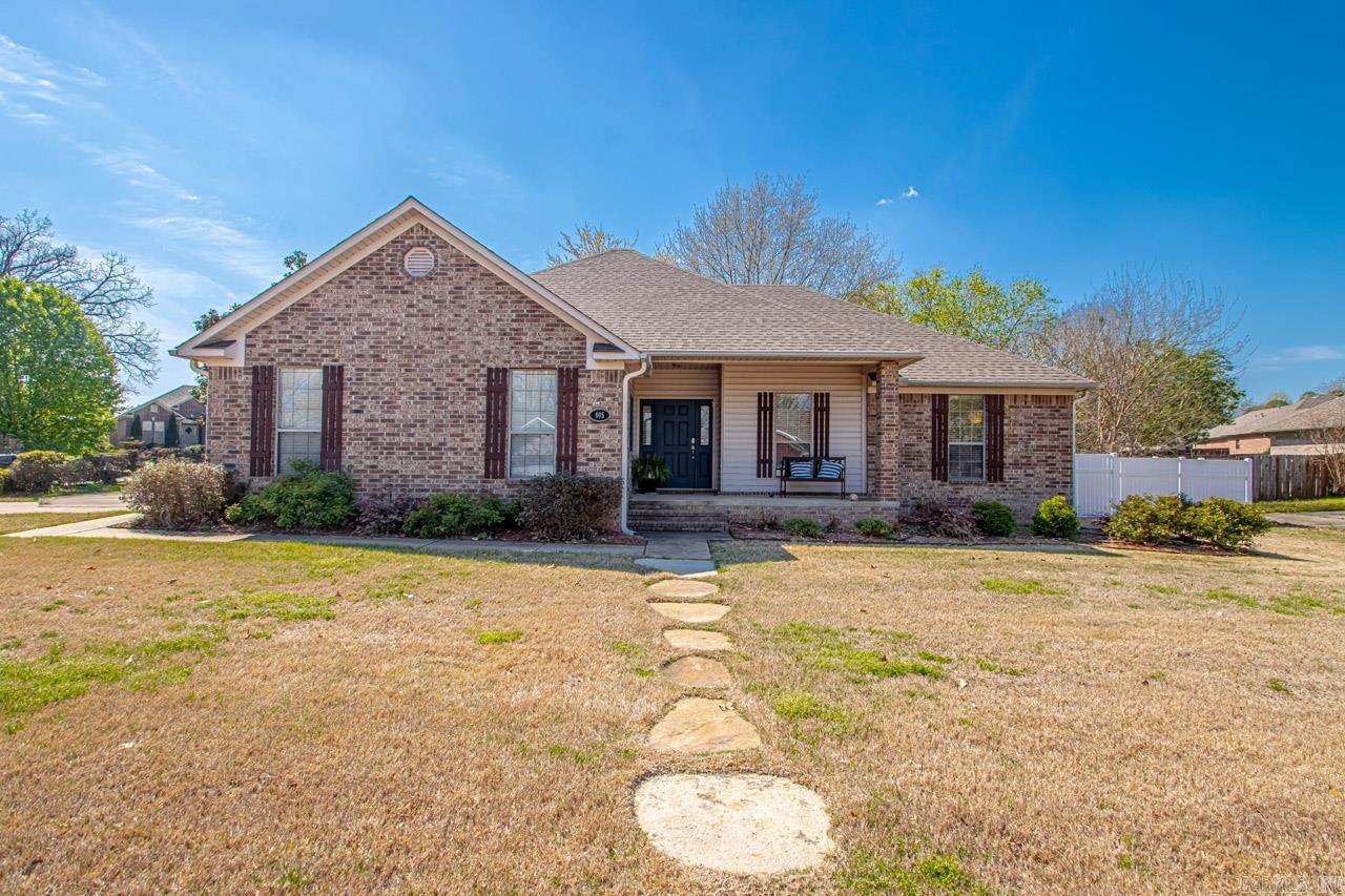 405 Wedgewood Point