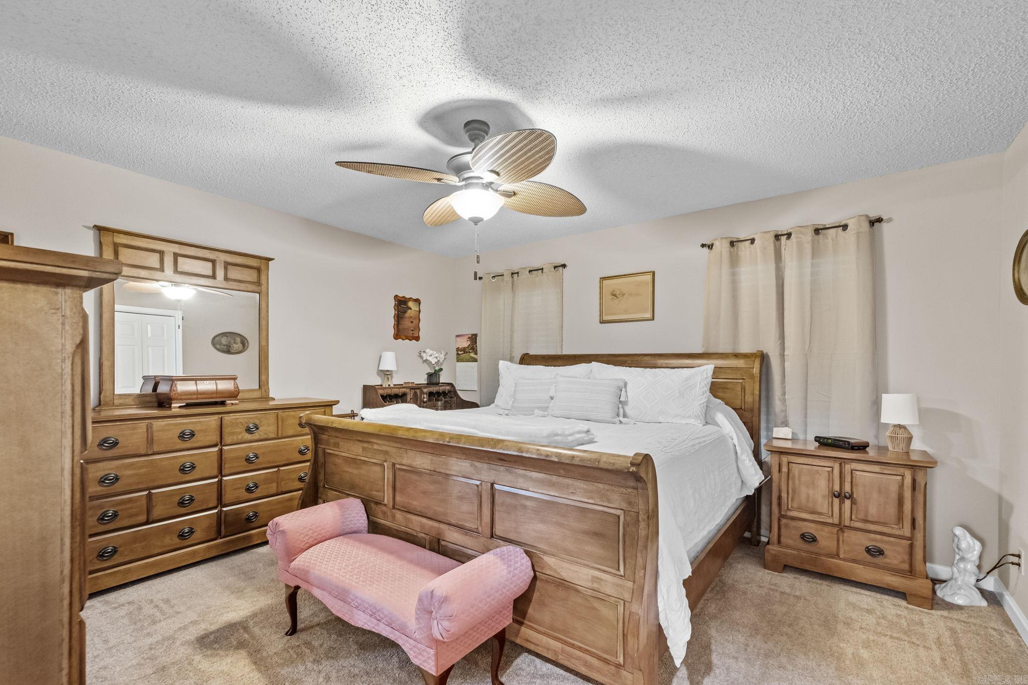 556 Kingwood Circle