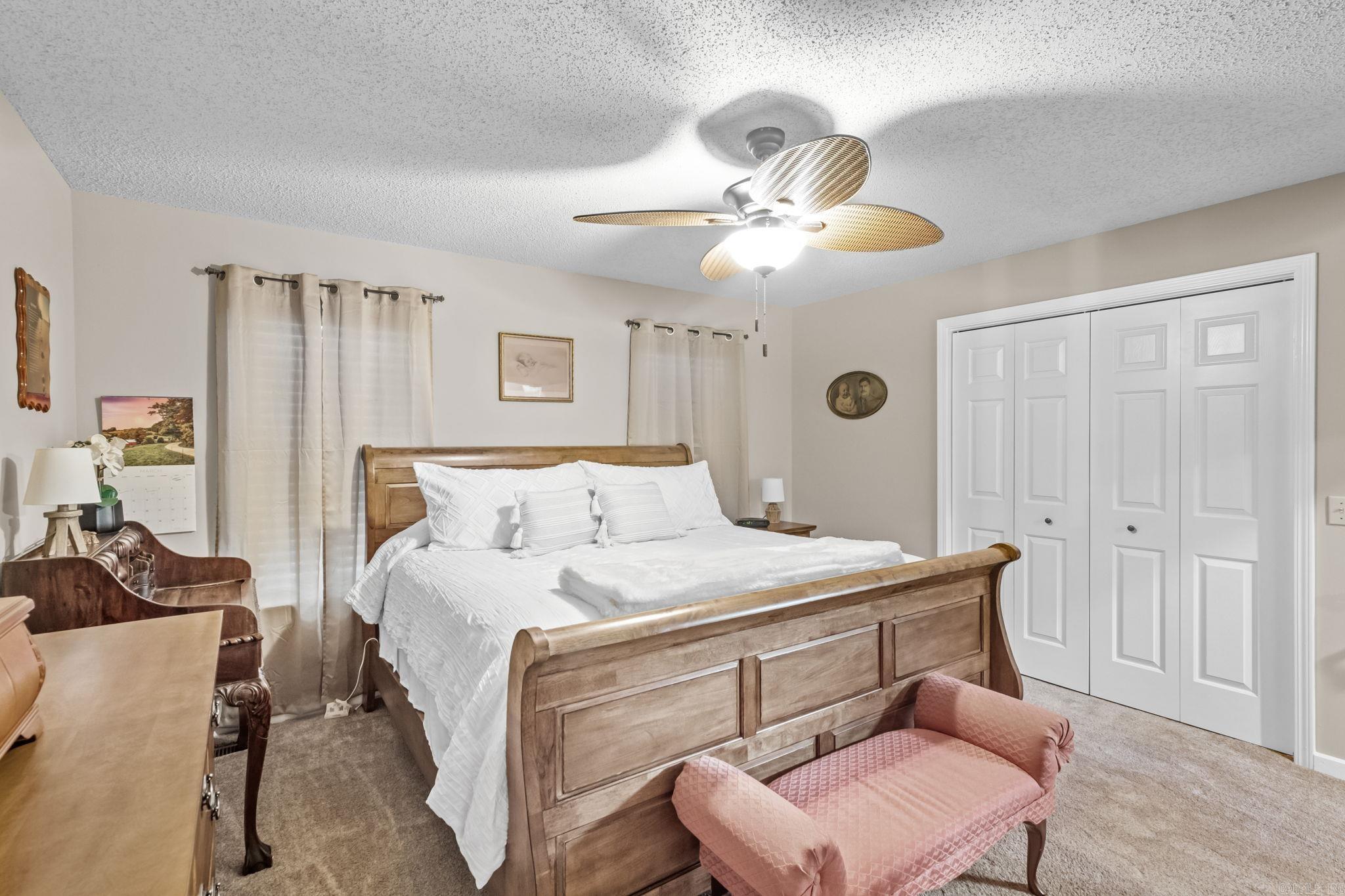 556 Kingwood Circle
