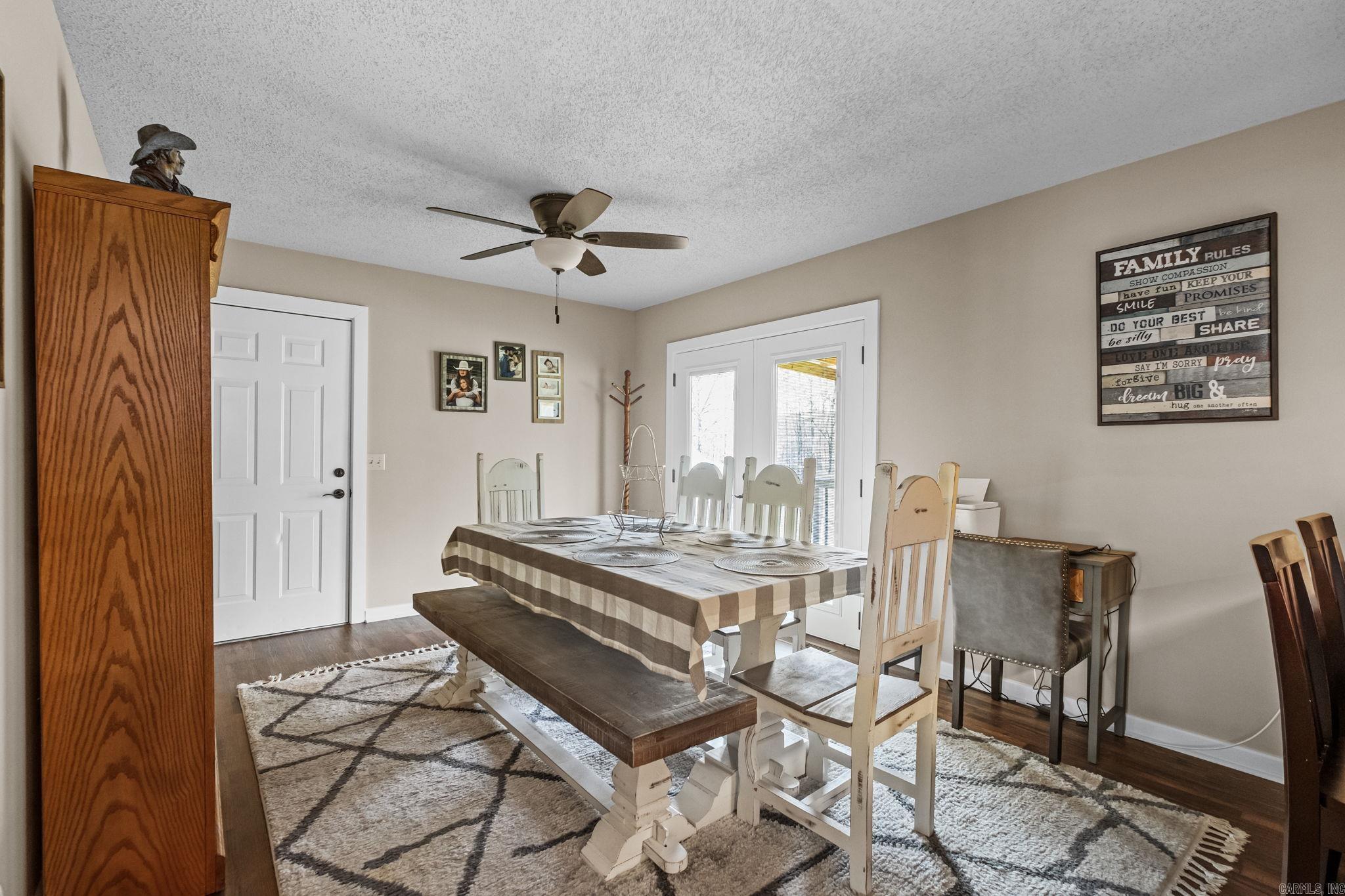 556 Kingwood Circle