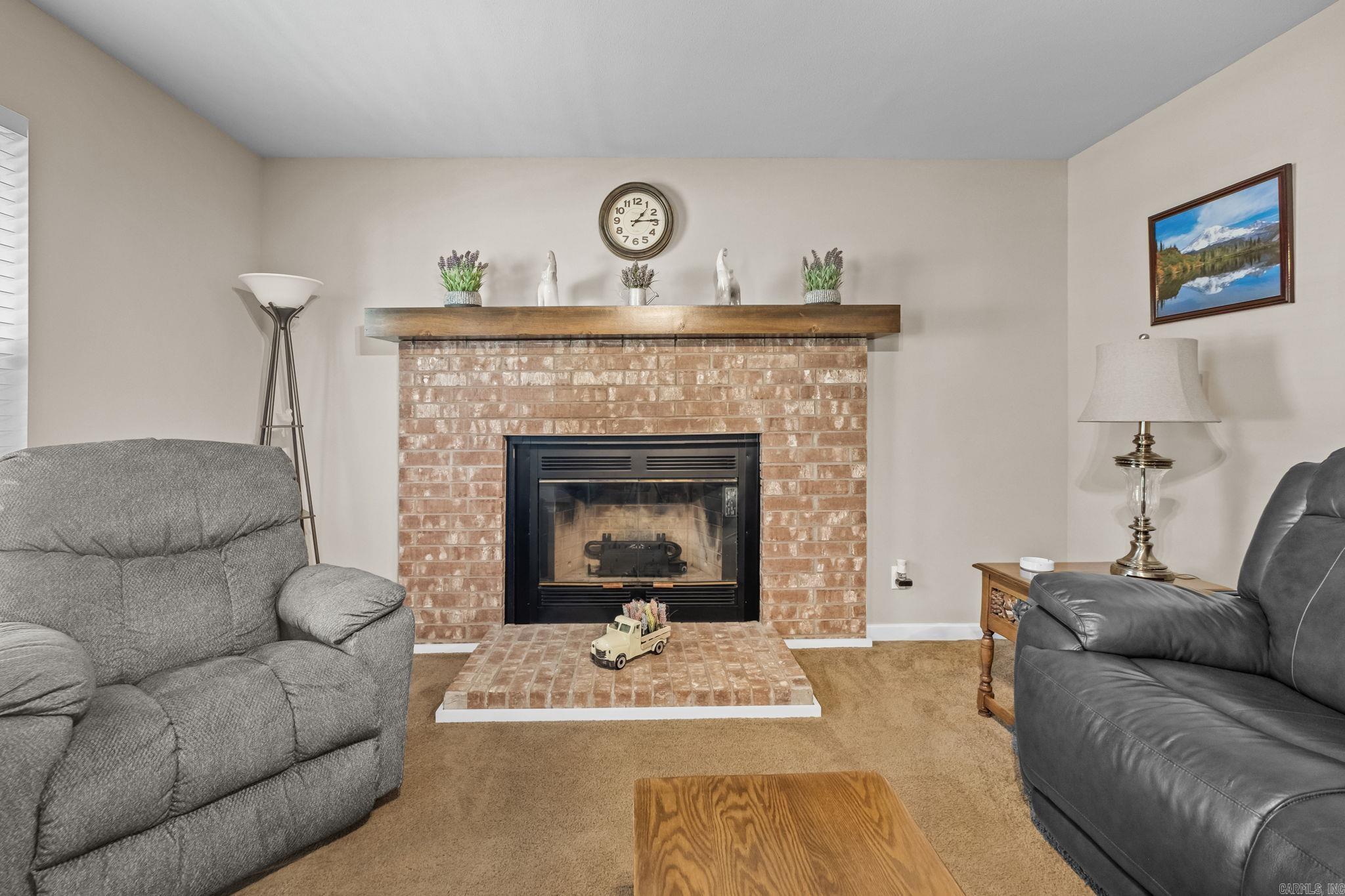 556 Kingwood Circle