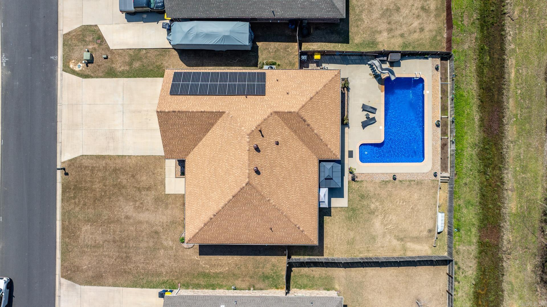 2406 Lakewood Circle