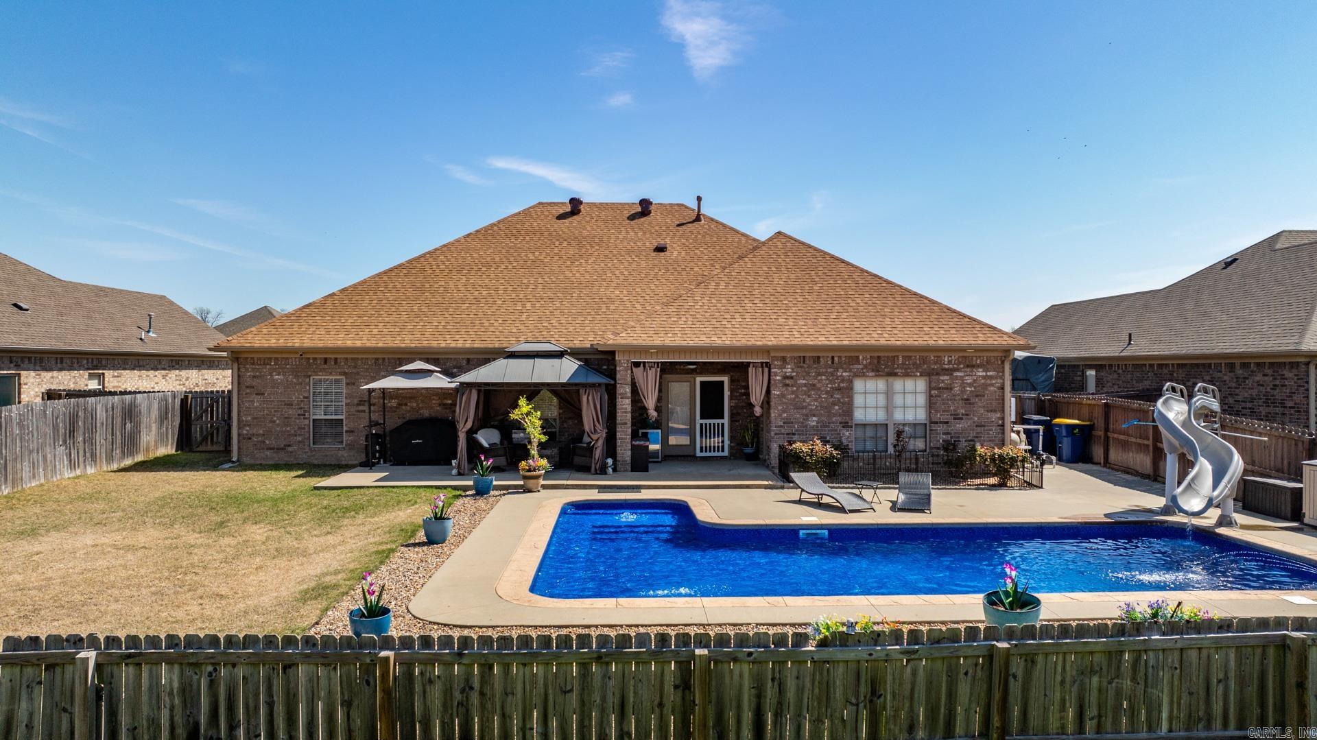 2406 Lakewood Circle