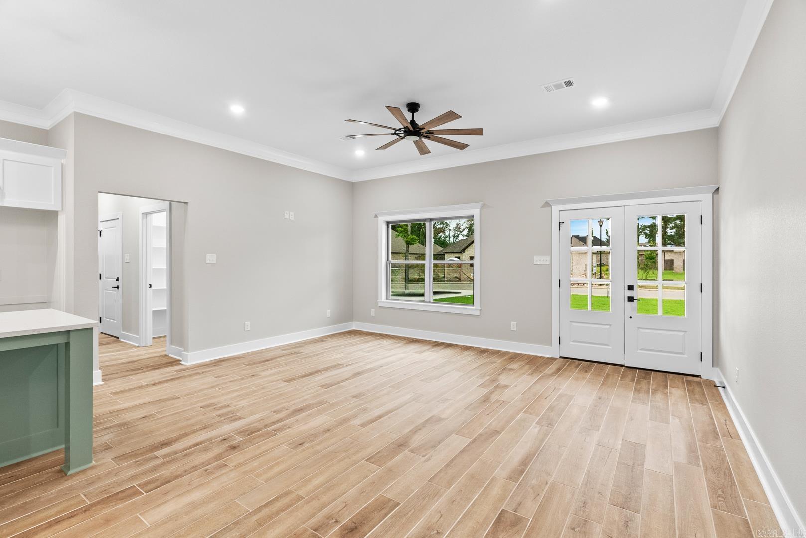 211 Heather Loop