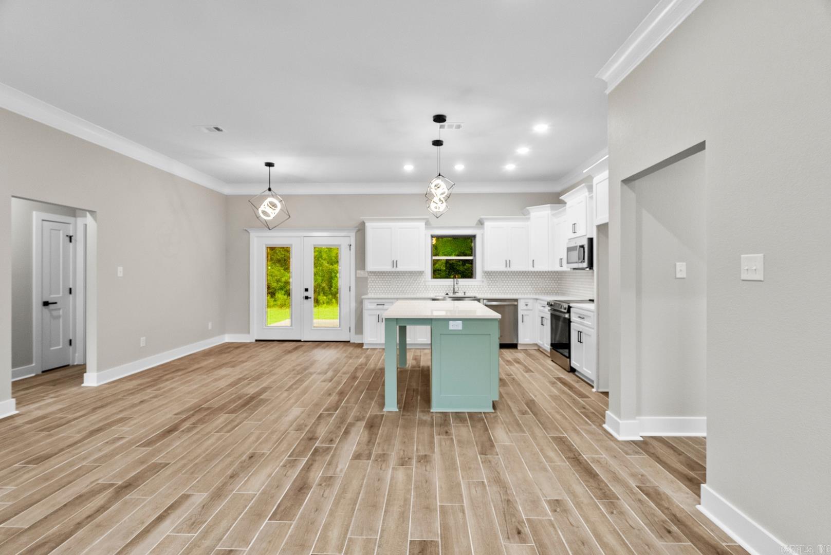 211 Heather Loop