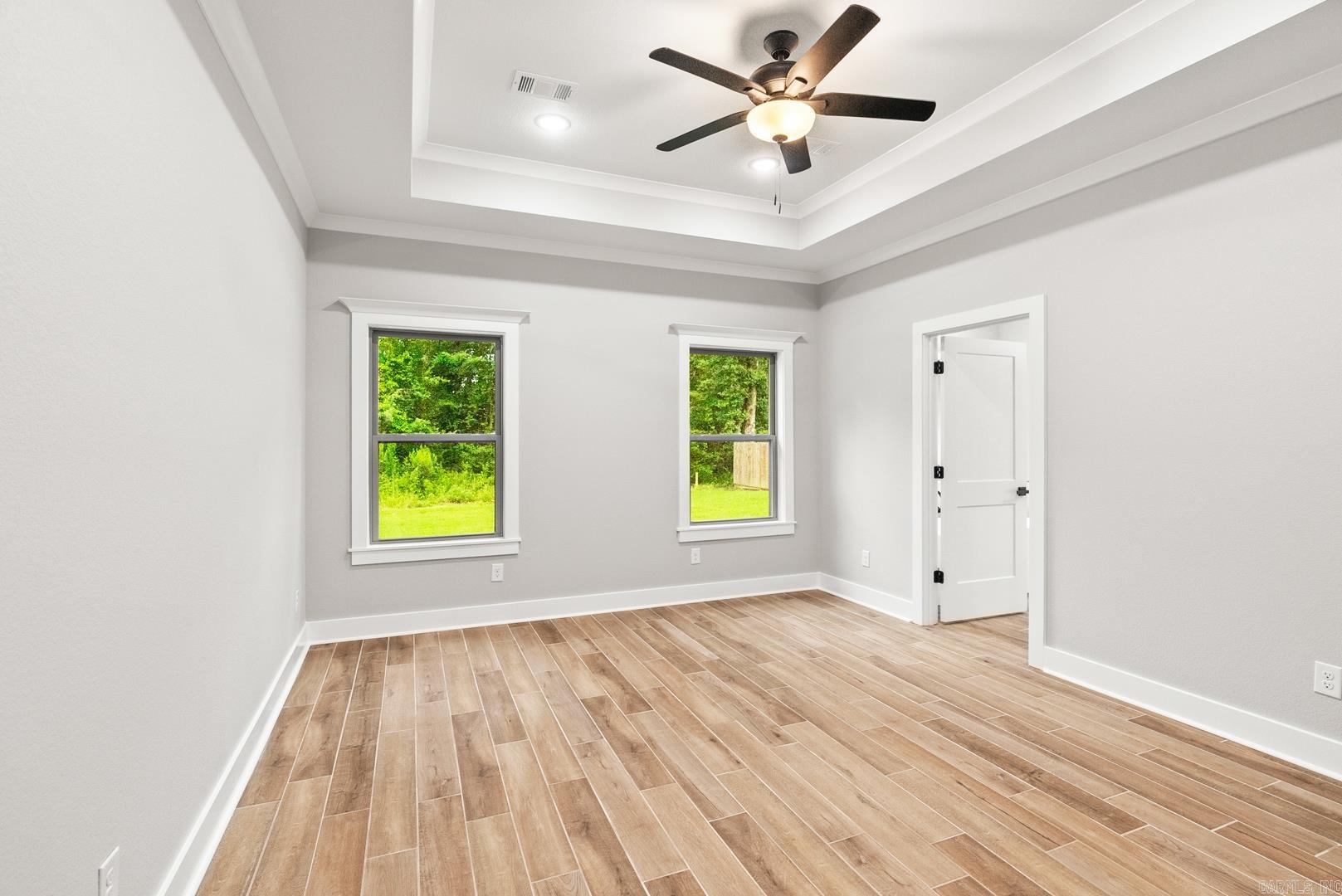 211 Heather Loop