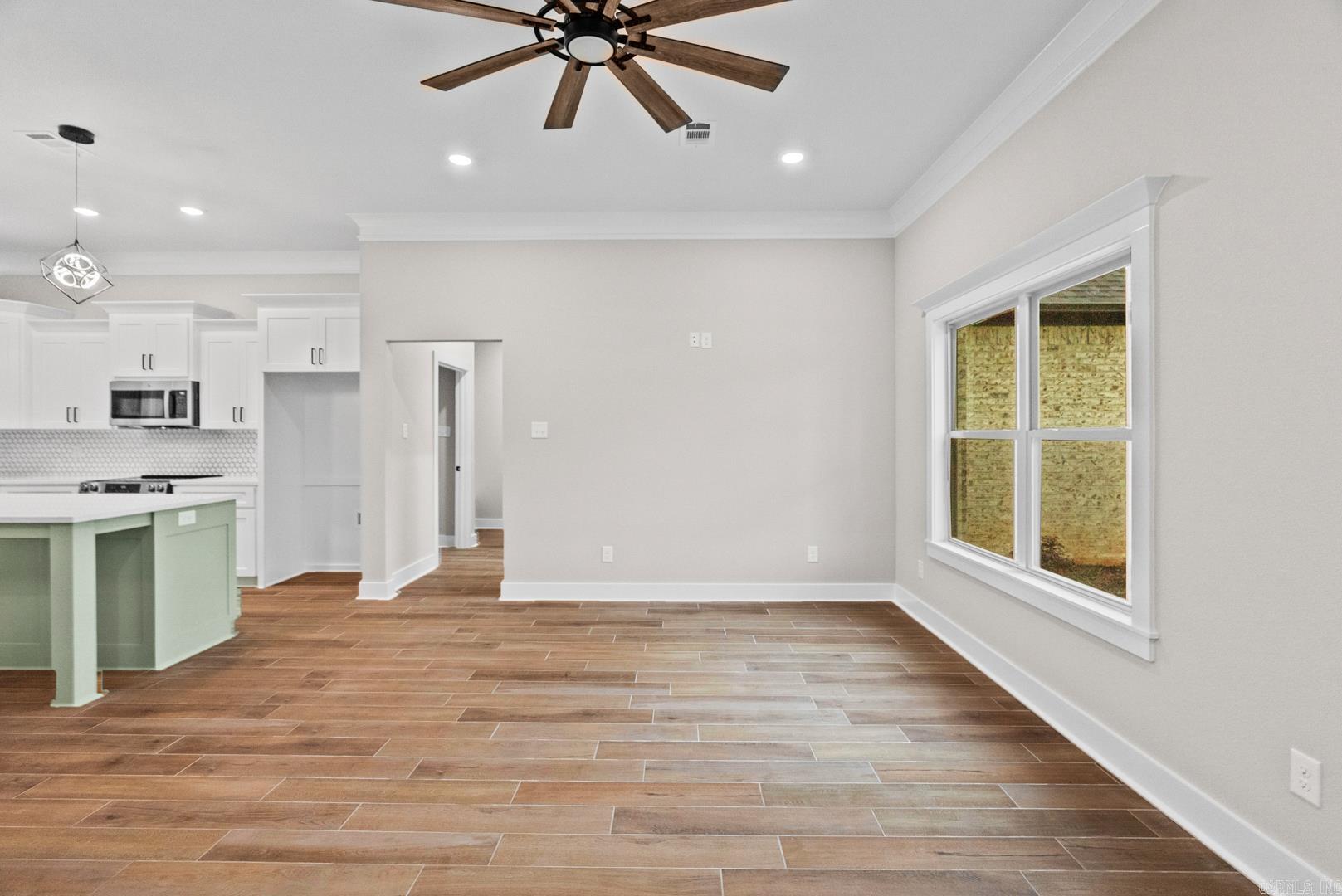 211 Heather Loop