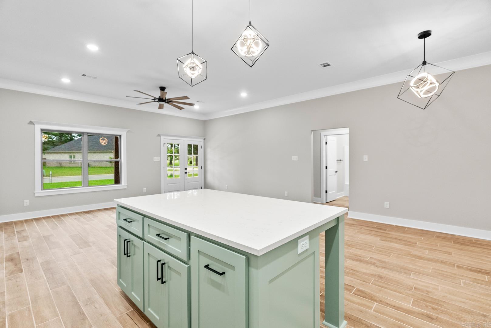 211 Heather Loop