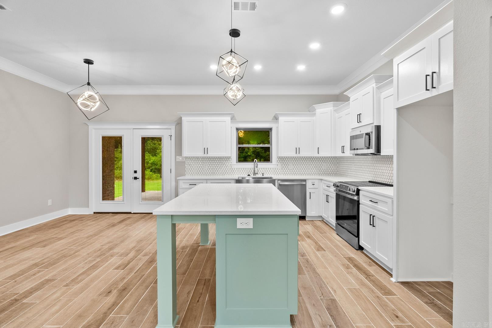 211 Heather Loop