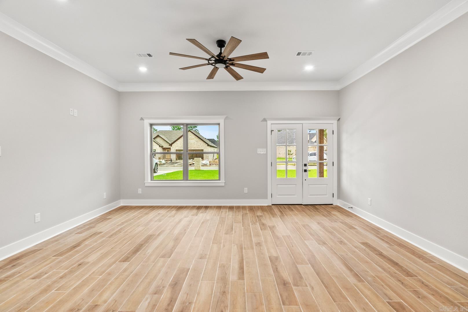 211 Heather Loop