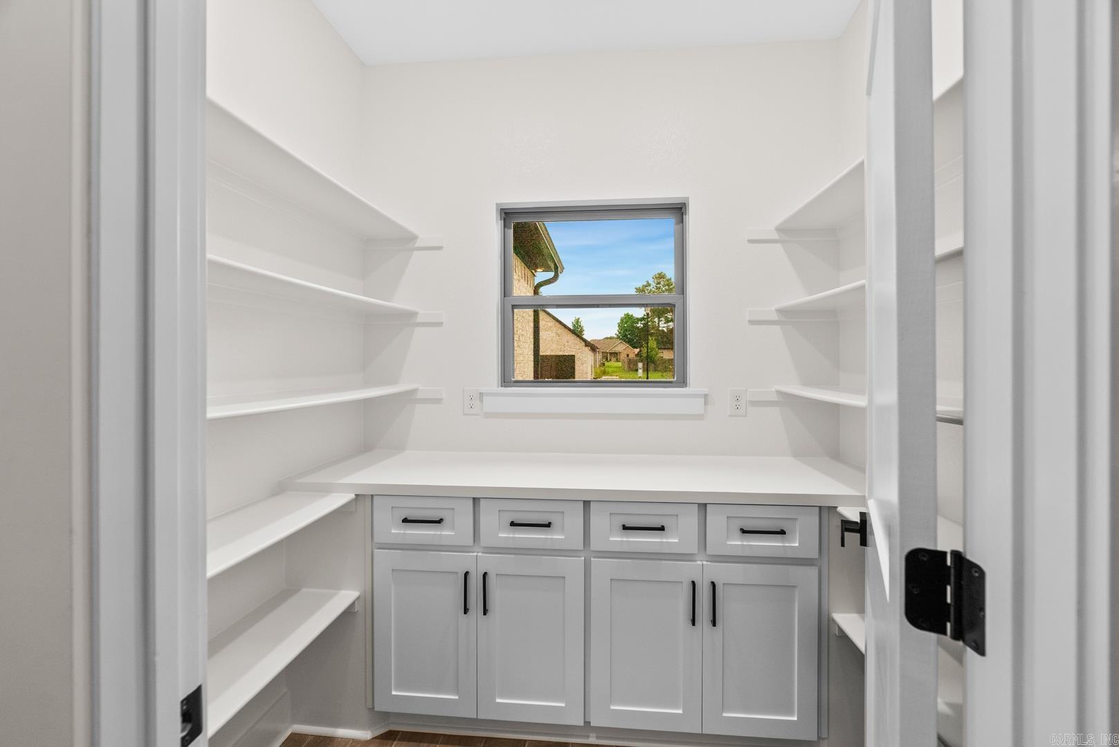 211 Heather Loop