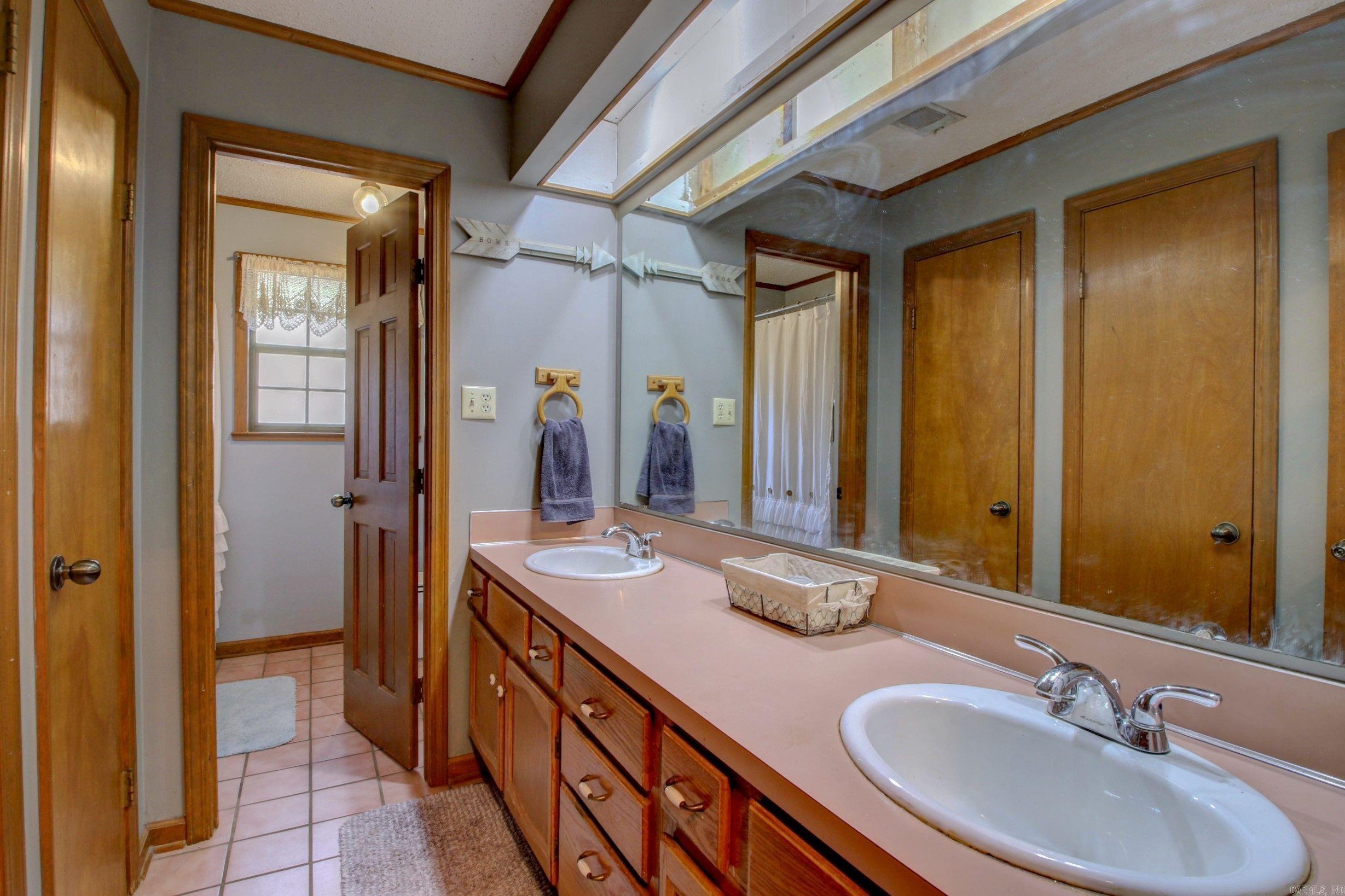 12719 Grassy Drive