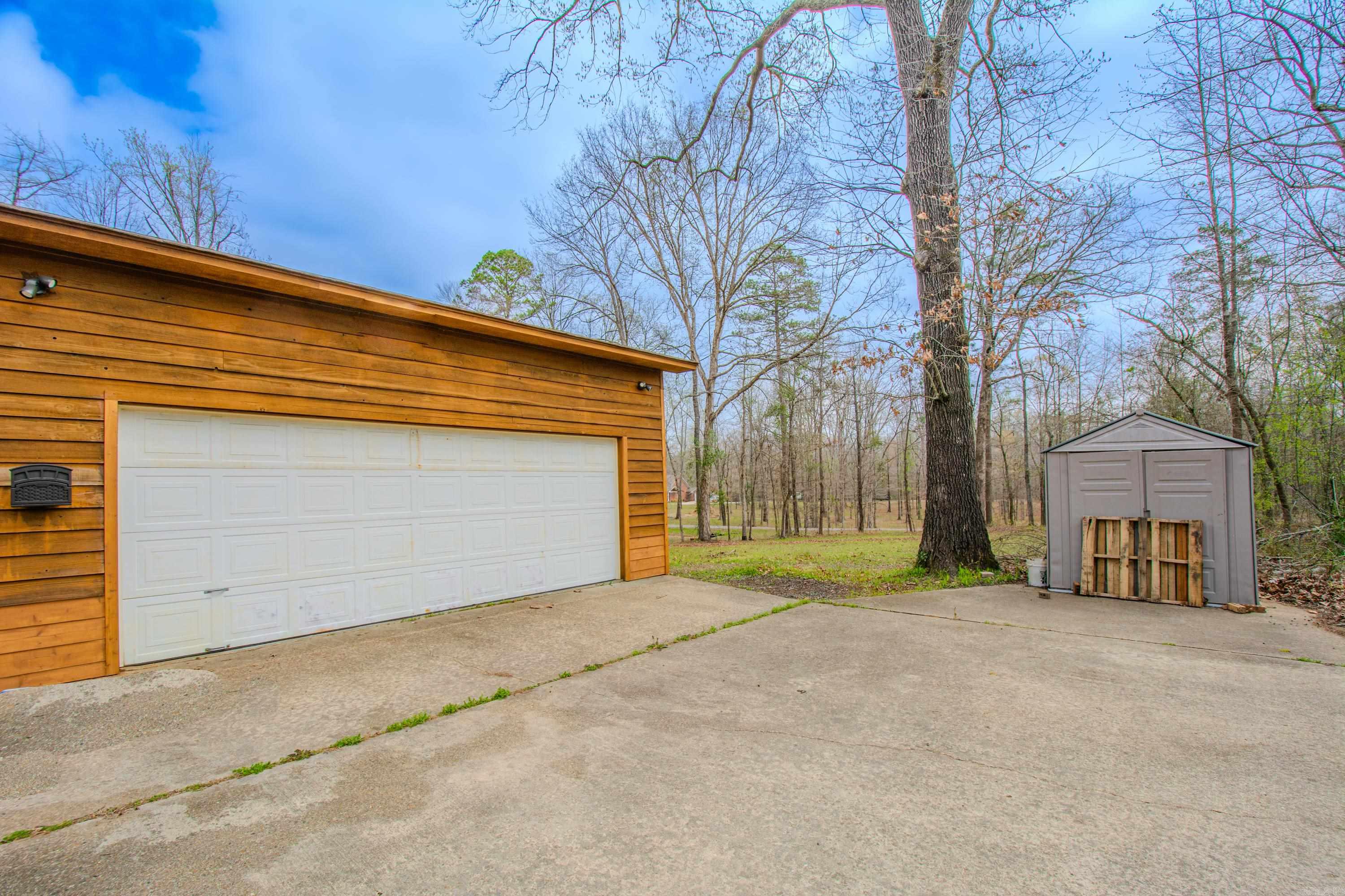 5635 Amber Circle