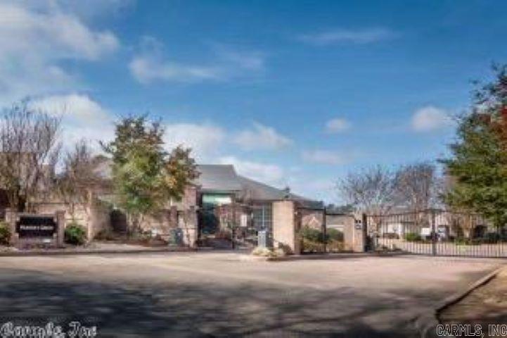 40 Hunters Green Circle