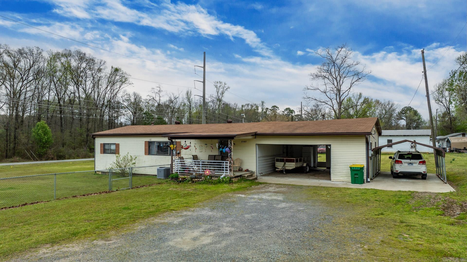 21407 Hwy 365 N