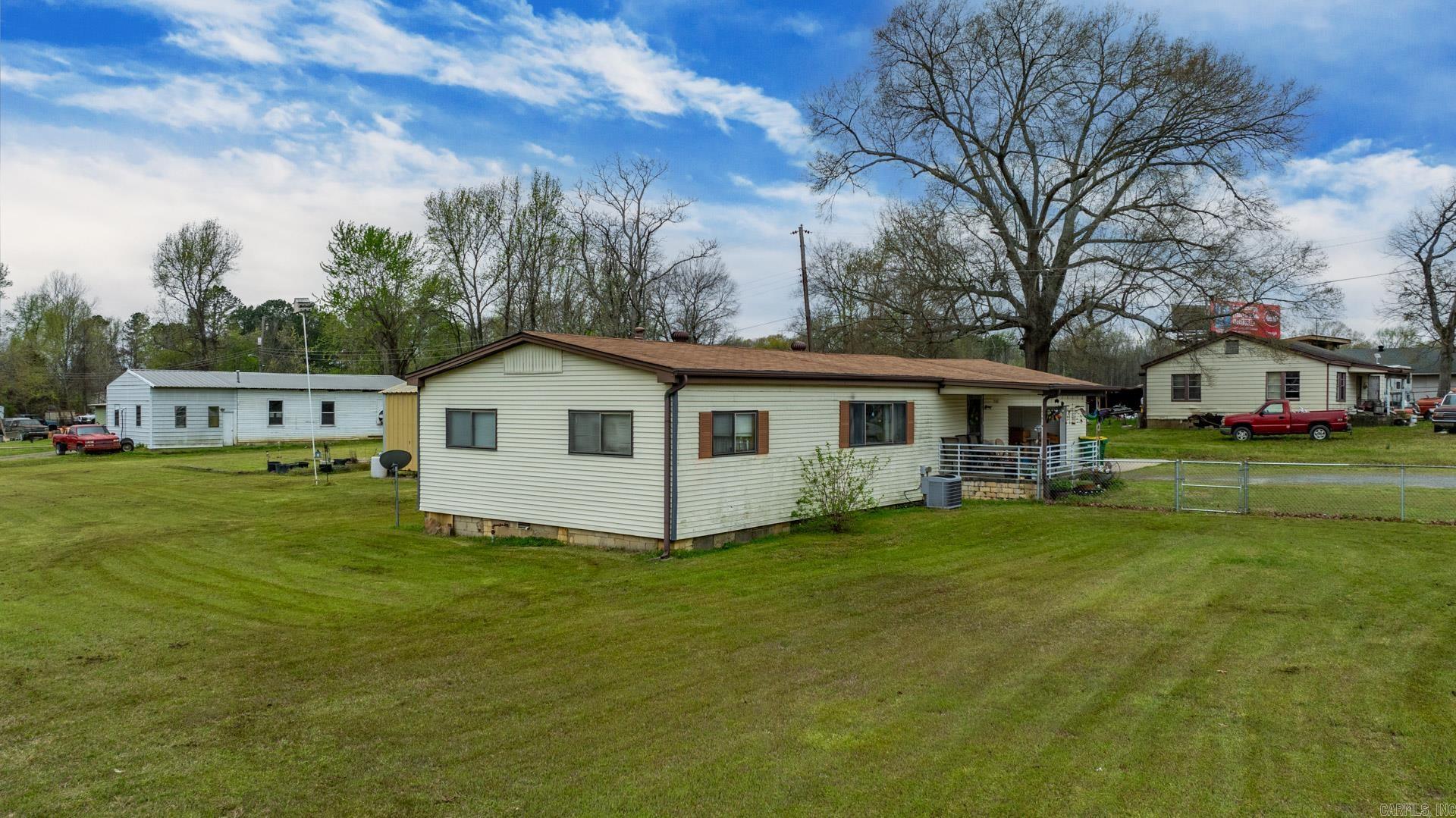 21407 Hwy 365 N