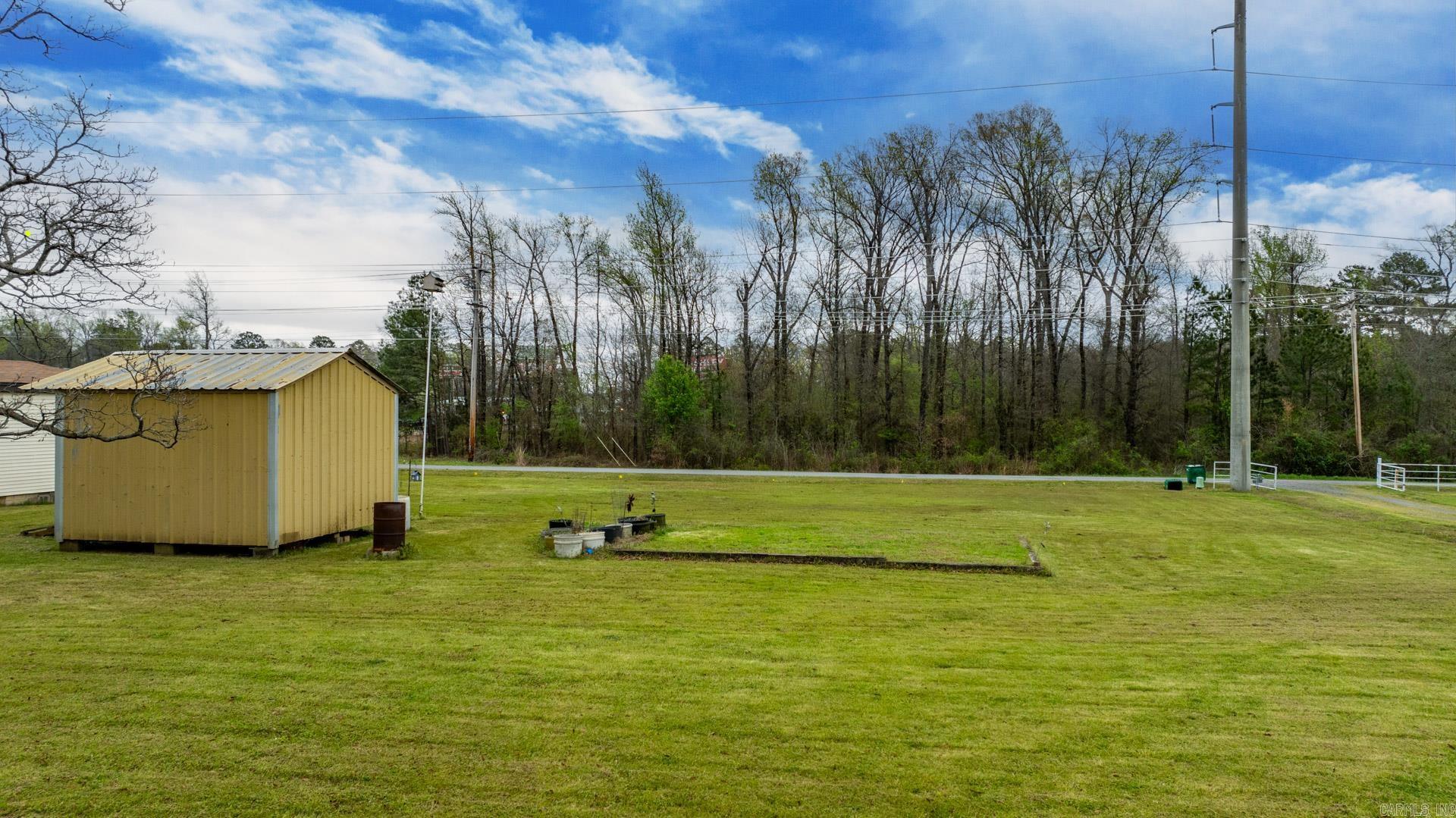 21407 Hwy 365 N