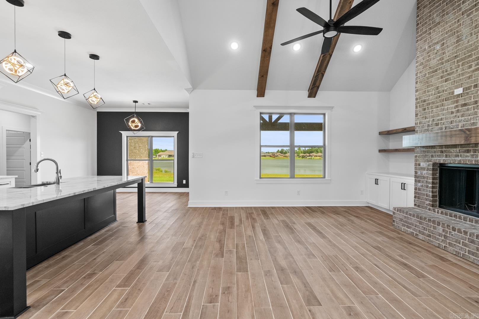 2329 Lakewood Circle