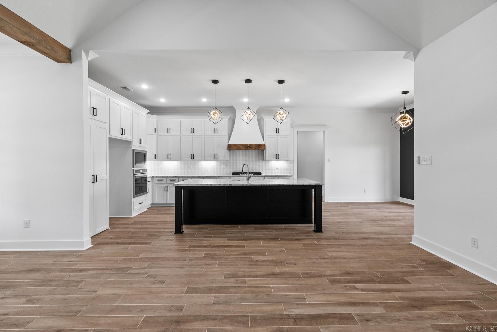 2329 Lakewood Circle