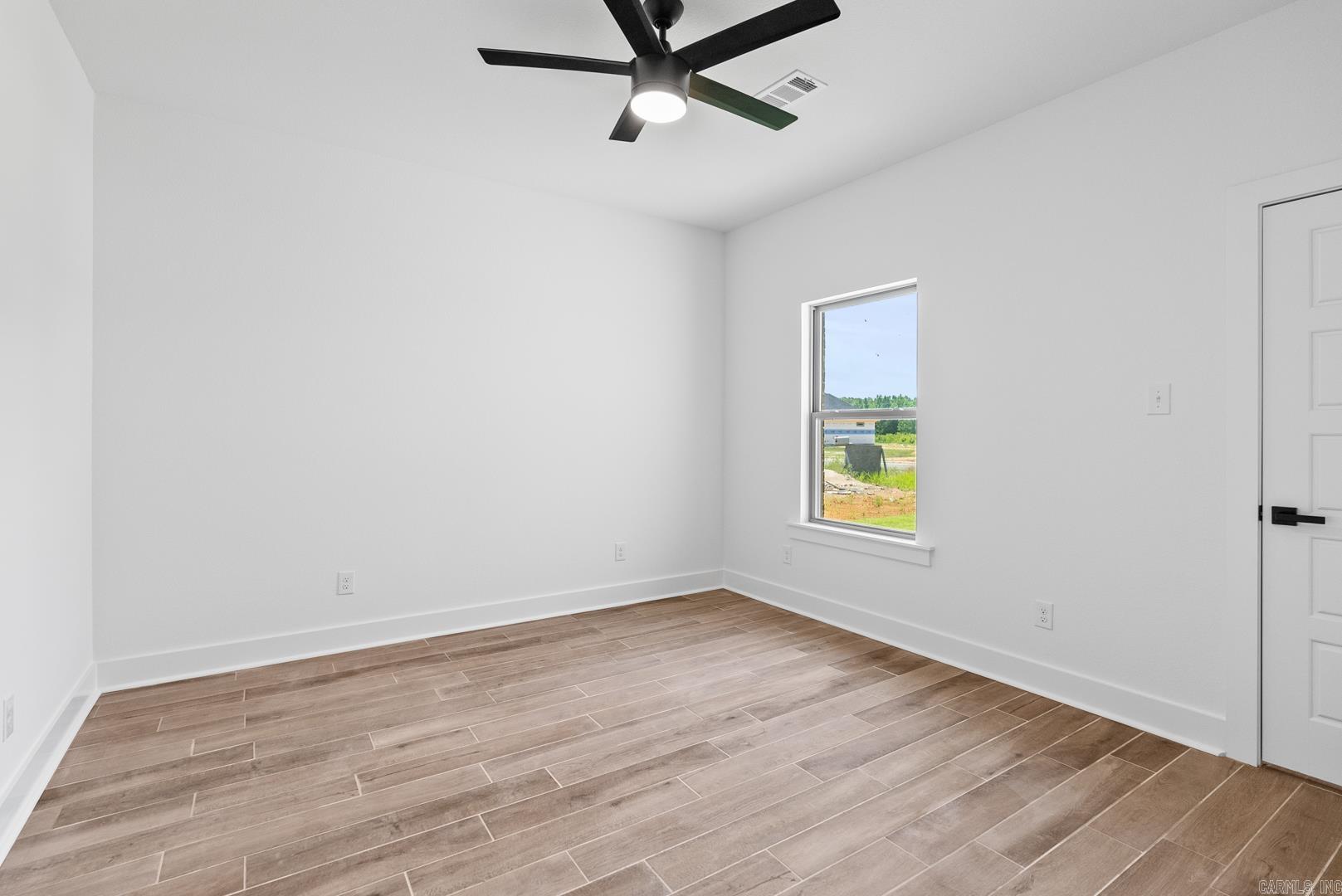 2329 Lakewood Circle