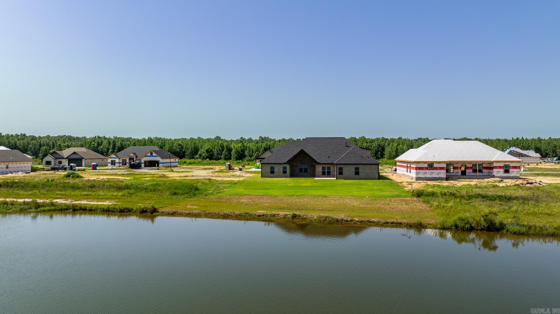 2329 Lakewood Circle
