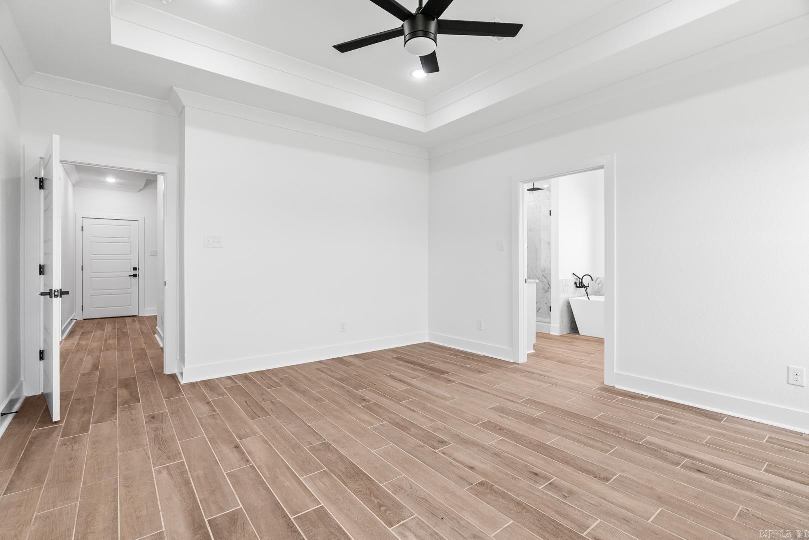 2329 Lakewood Circle