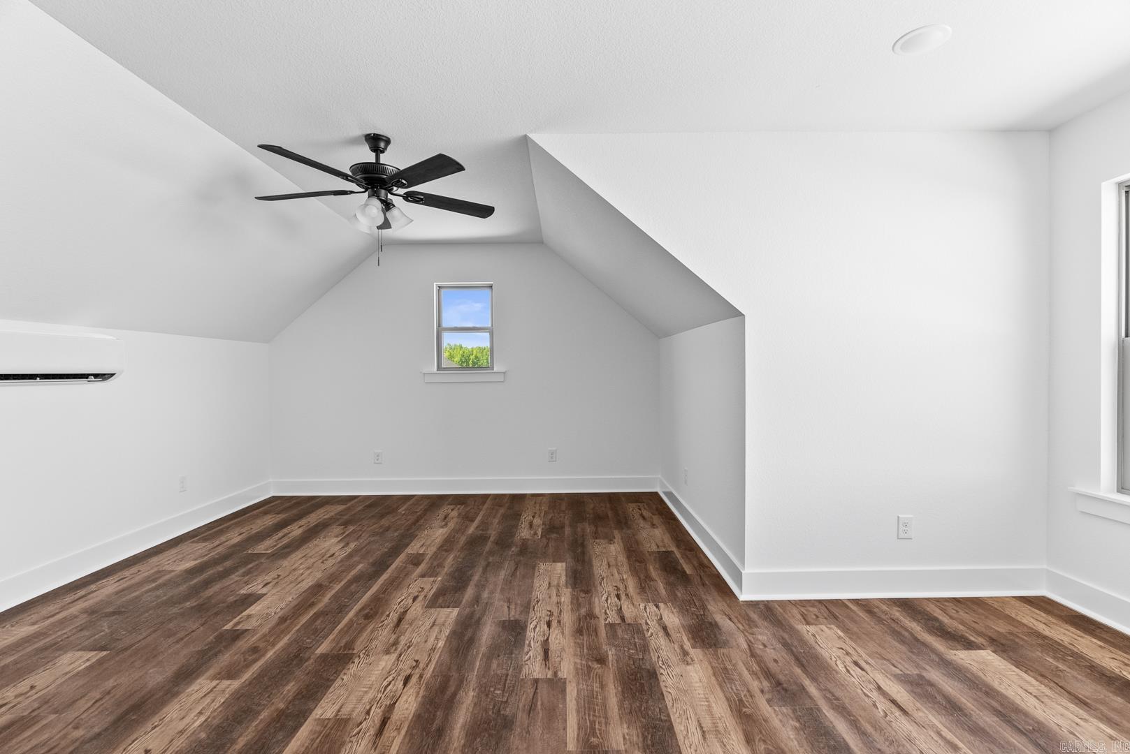 2329 Lakewood Circle