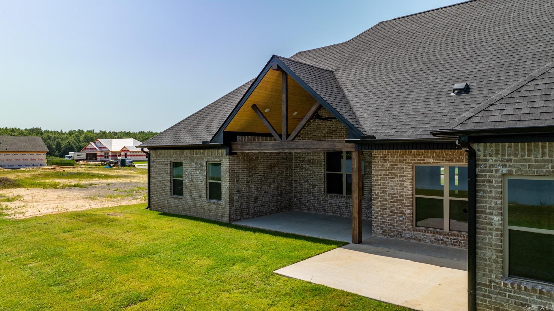 2329 Lakewood Circle