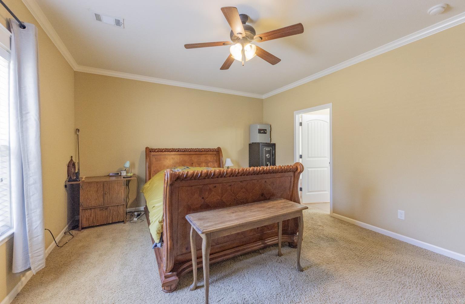 3209 S. Crescent Drive