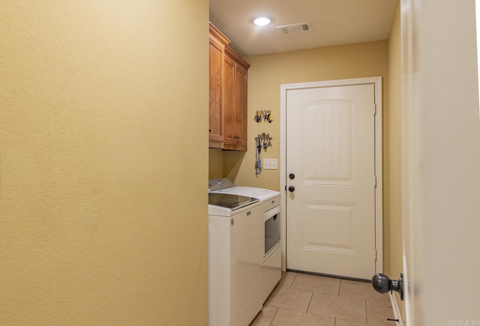 3209 S. Crescent Drive