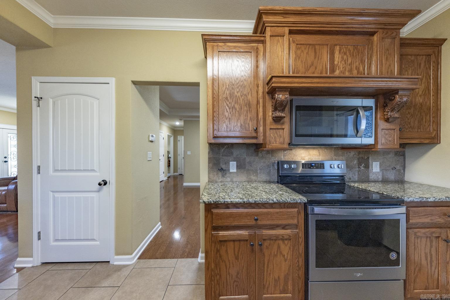 3209 S. Crescent Drive