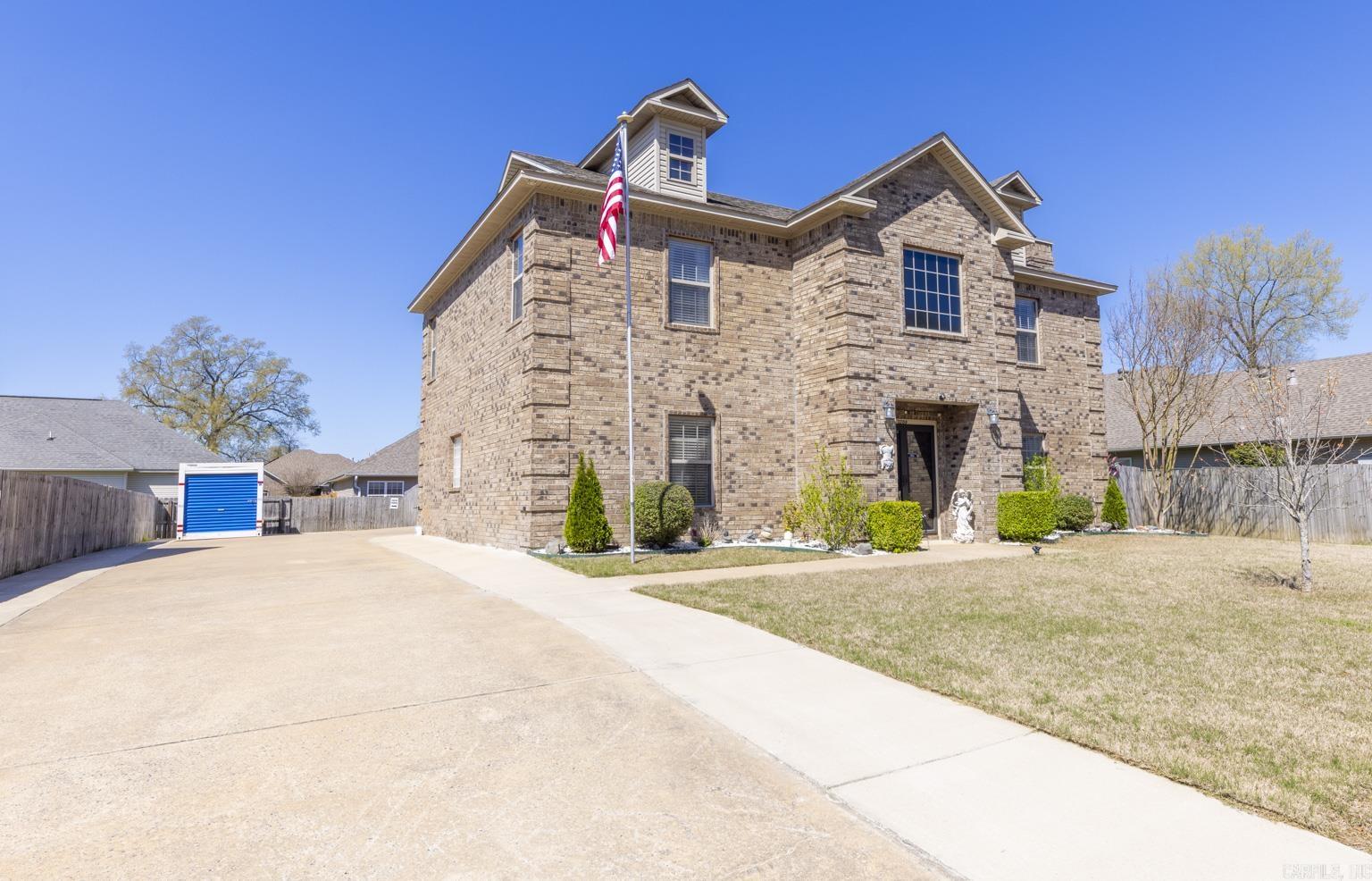 3209 S. Crescent Drive