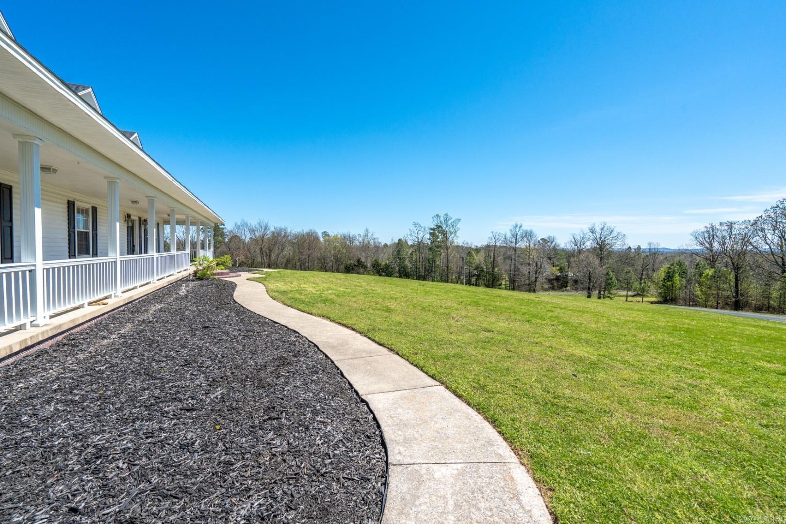 402 Ragweed Valley Rd