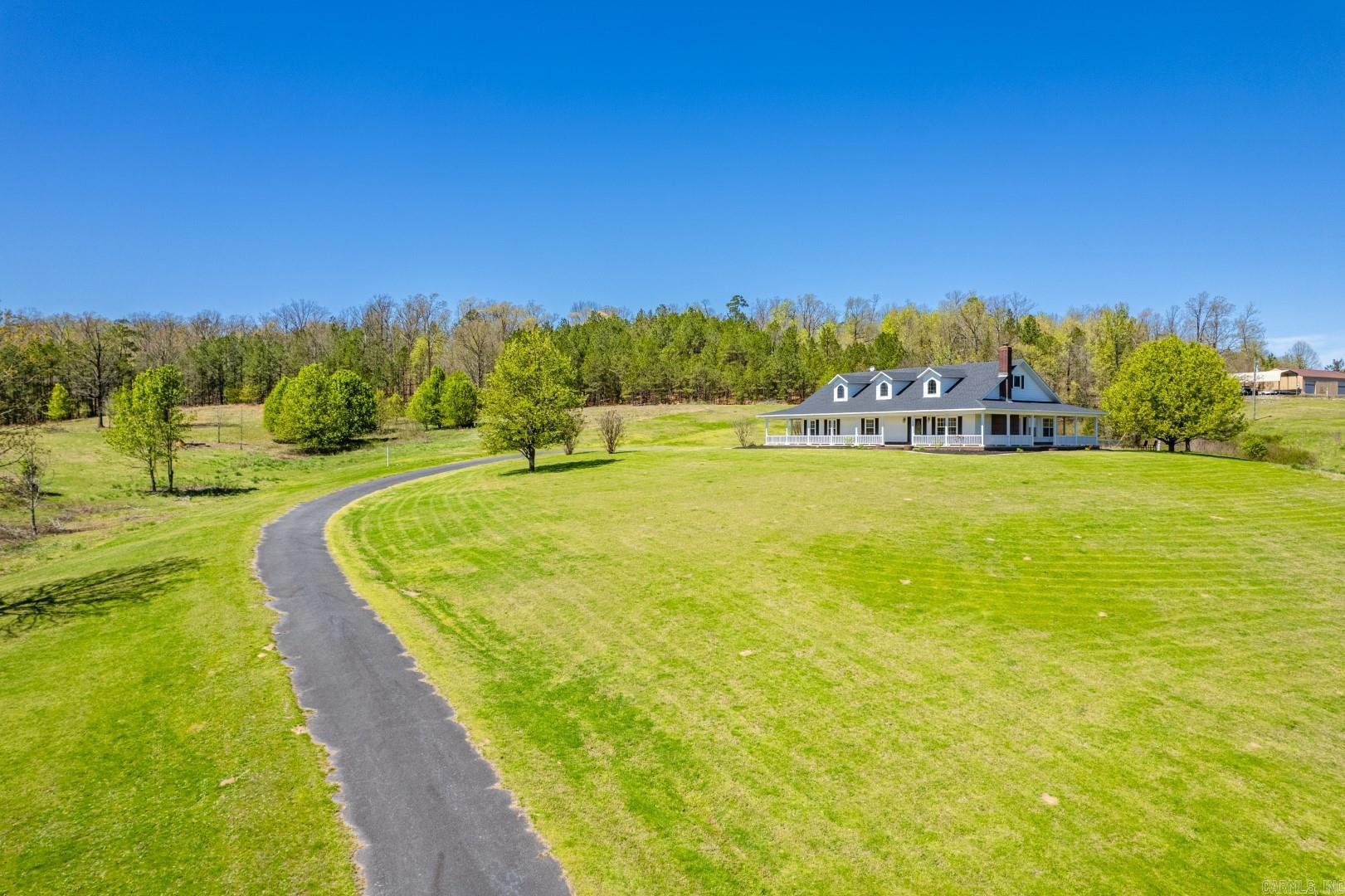 402 Ragweed Valley Rd