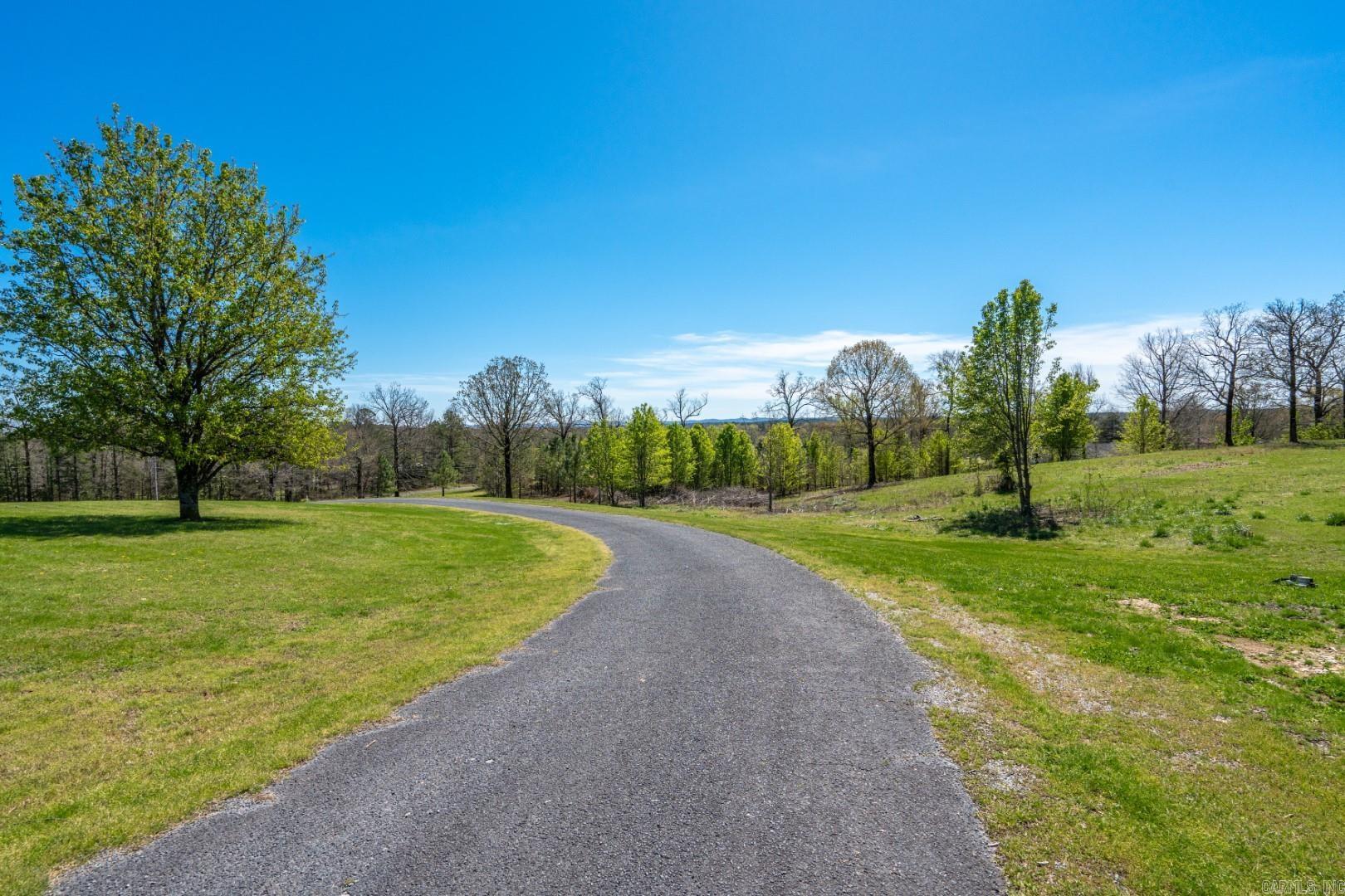 402 Ragweed Valley Rd
