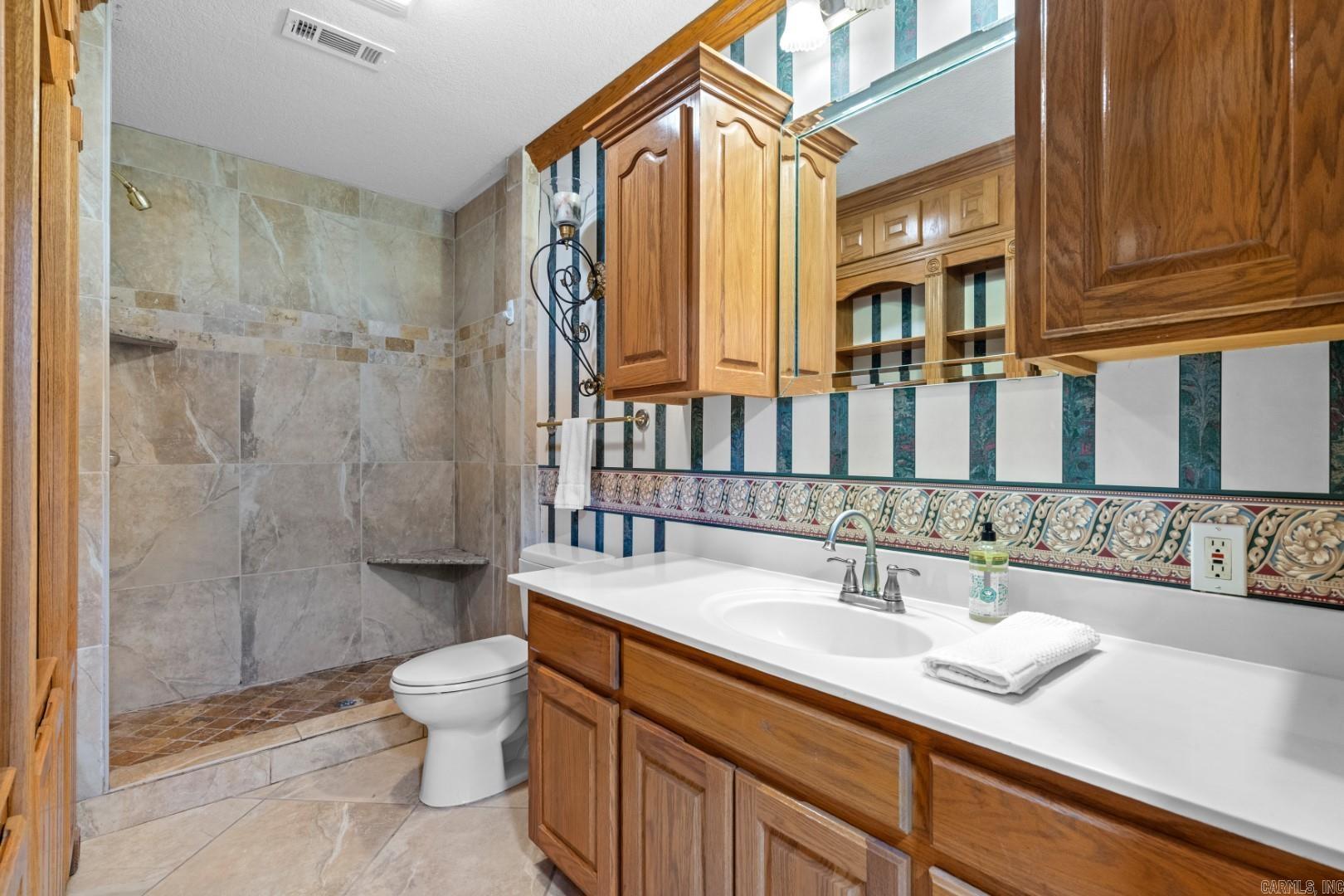 402 Ragweed Valley Rd